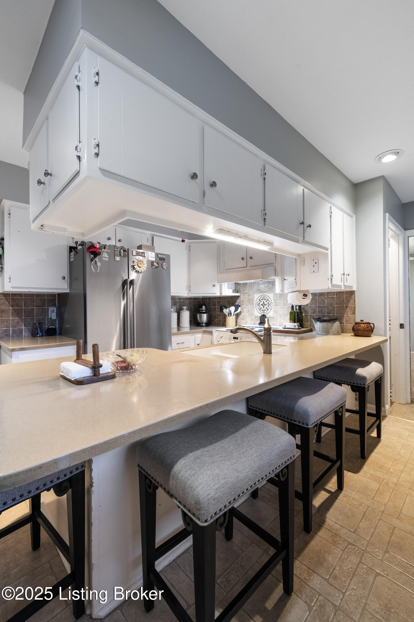 111 Hurstland Dr