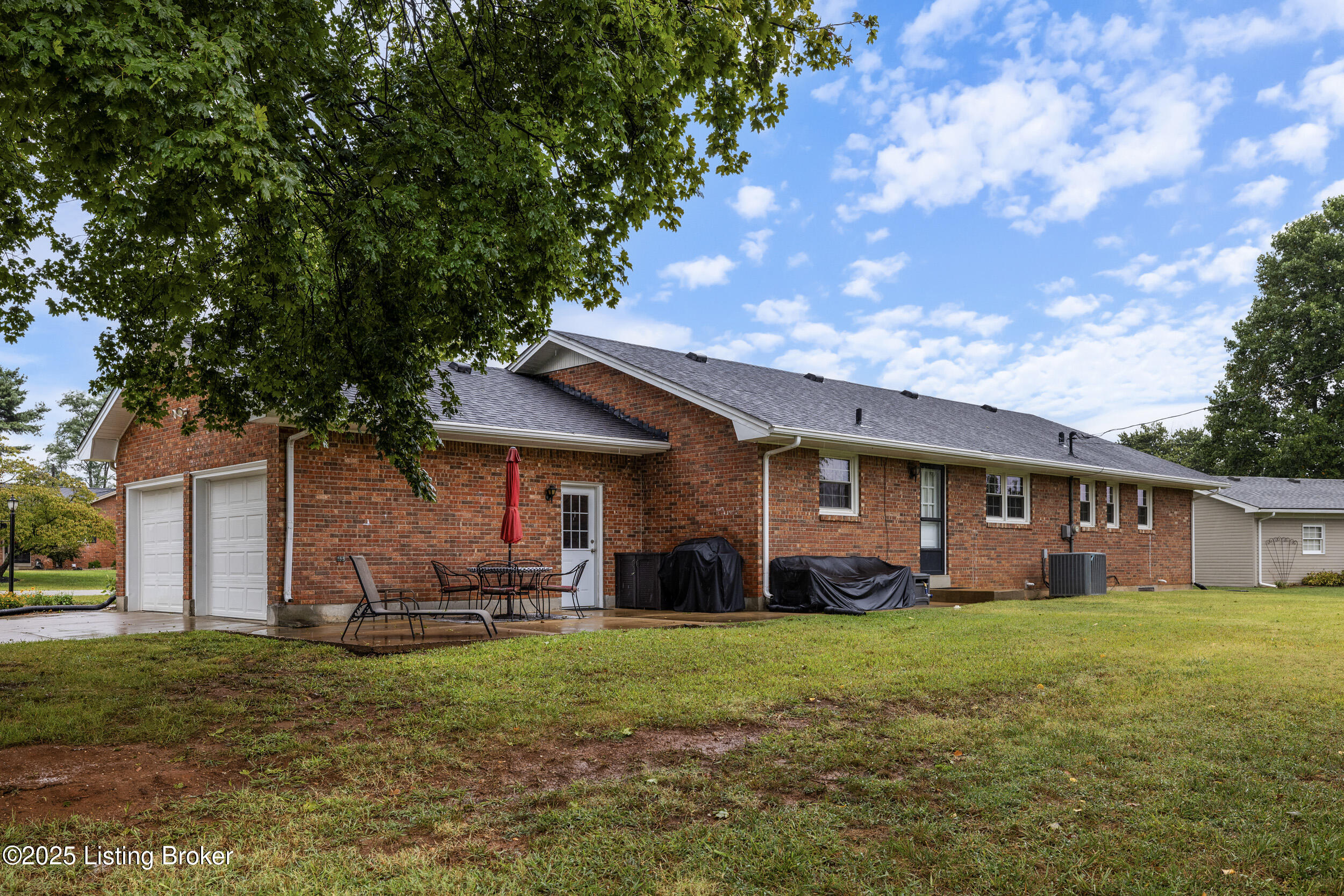 111 Hurstland Dr