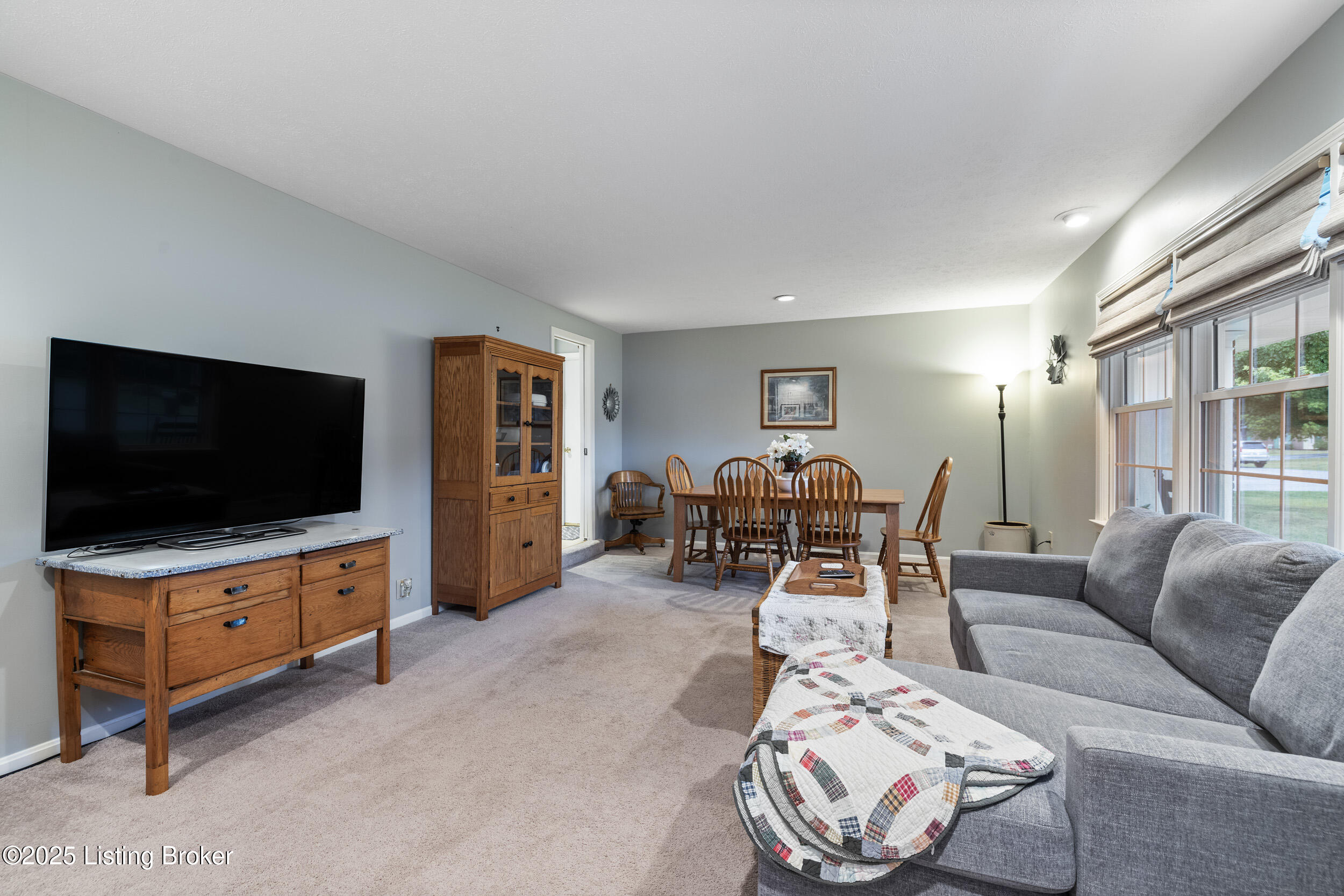 111 Hurstland Dr