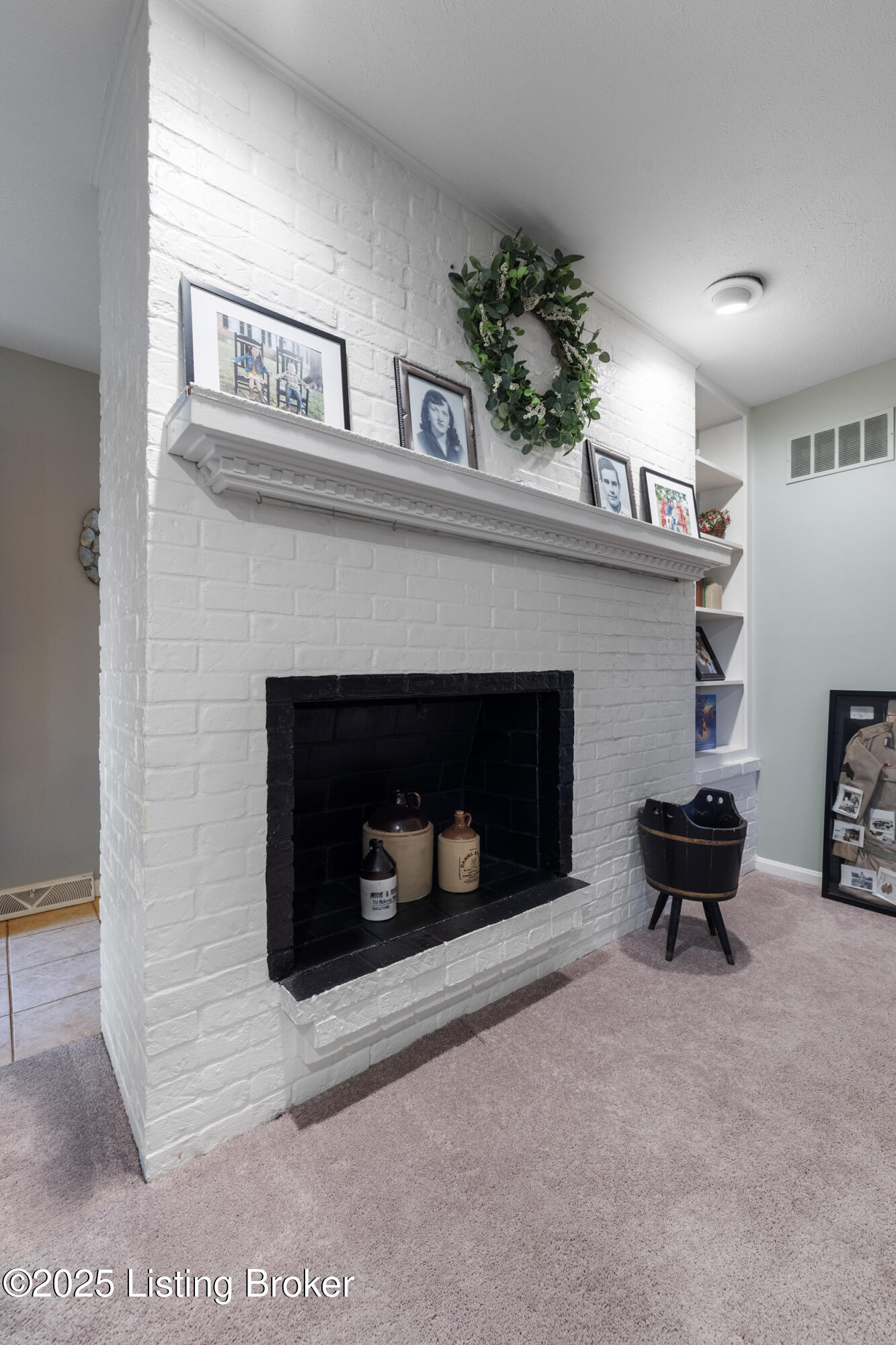 111 Hurstland Dr
