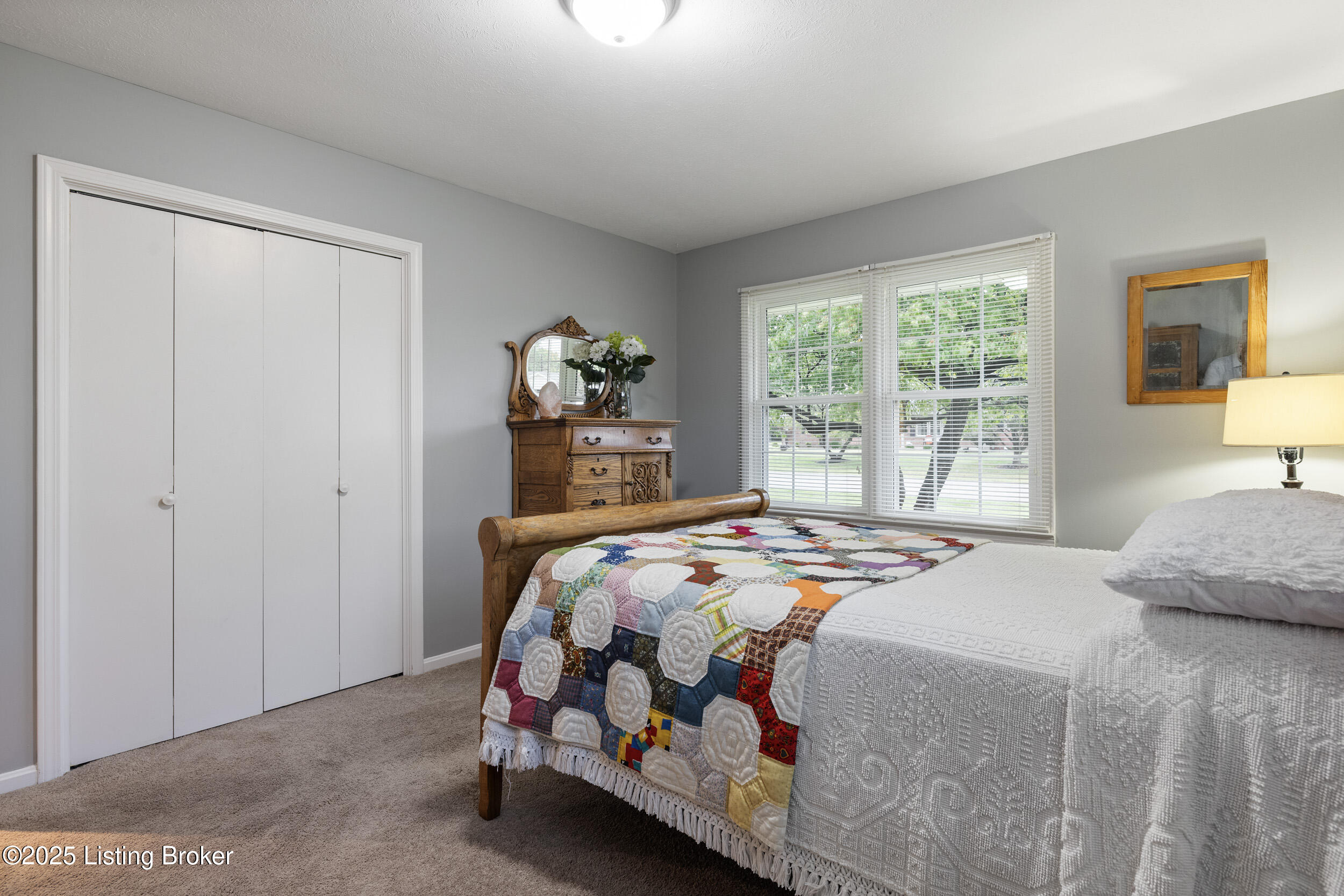 111 Hurstland Dr