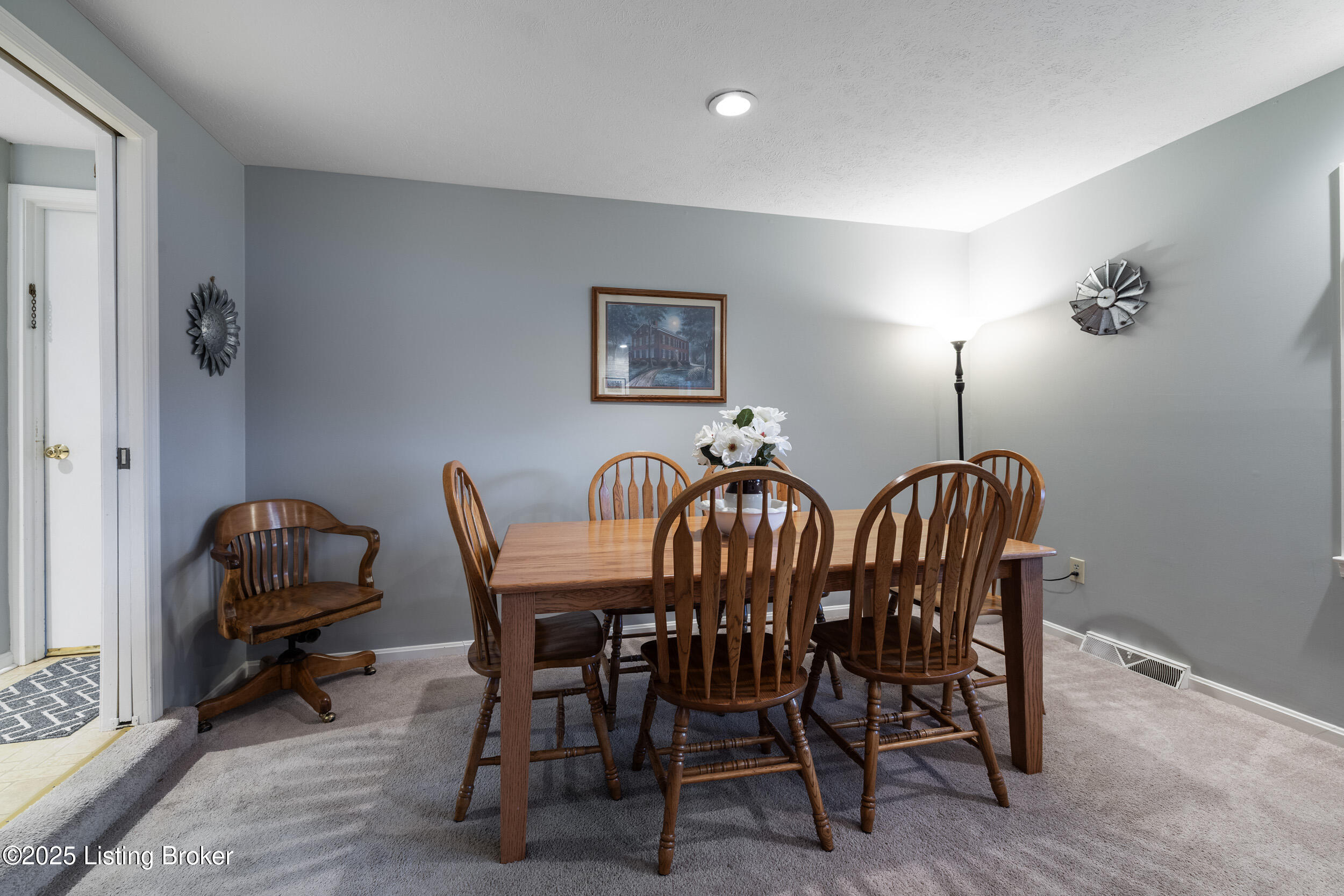 111 Hurstland Dr