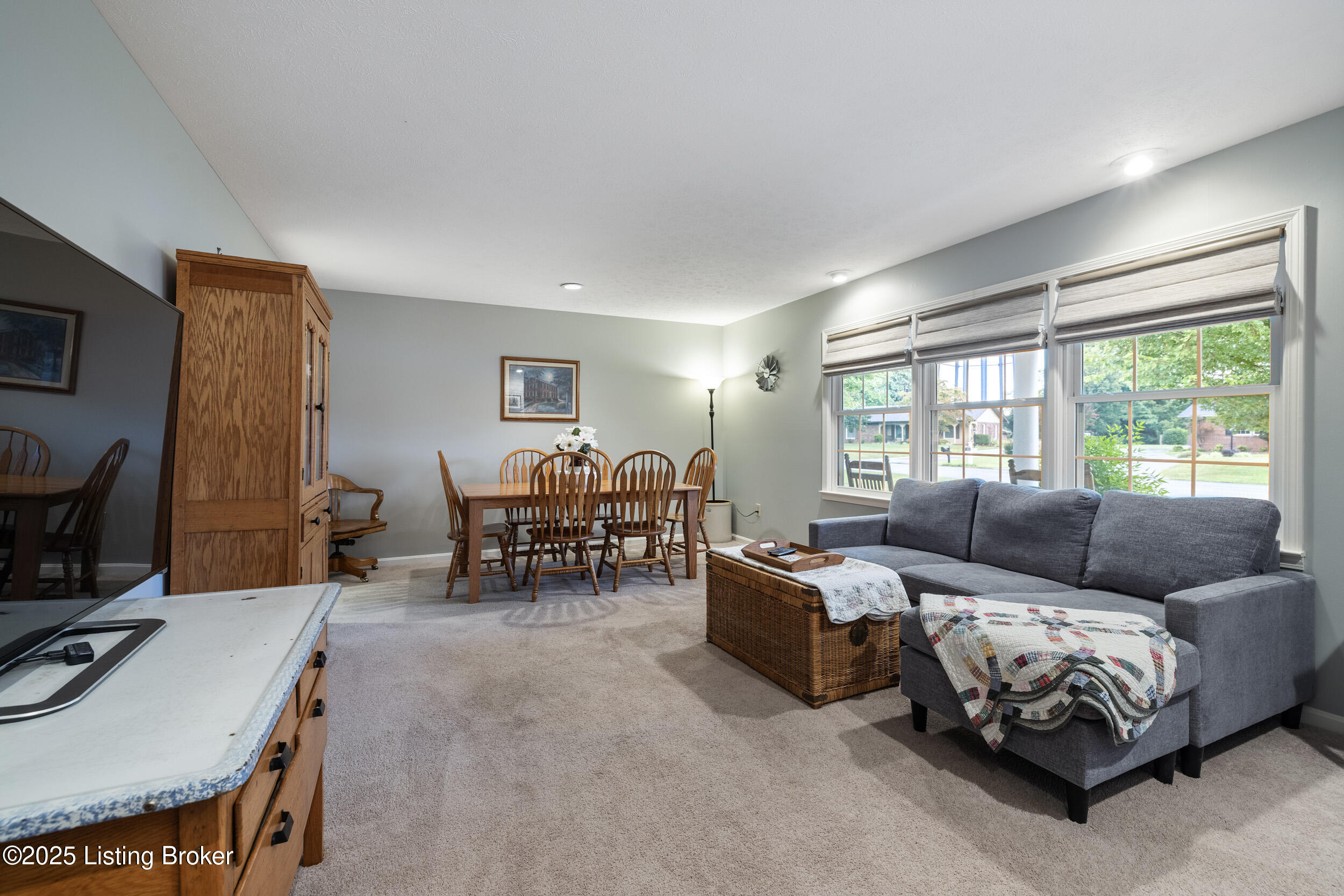 111 Hurstland Dr