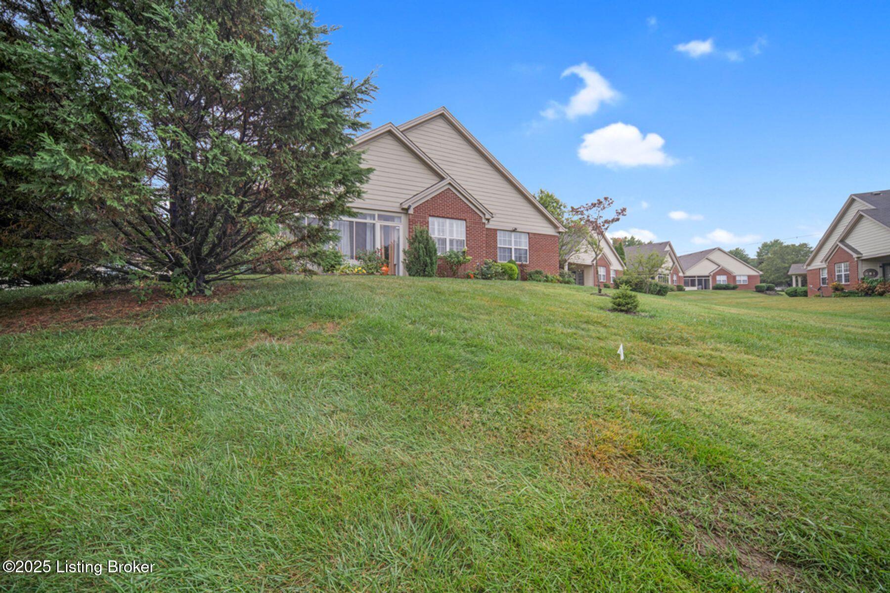 5003 Caerlson Ln