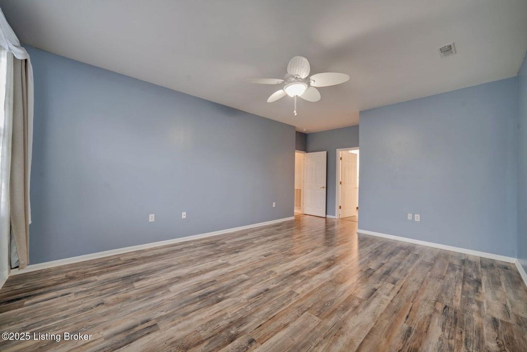 5003 Caerlson Ln