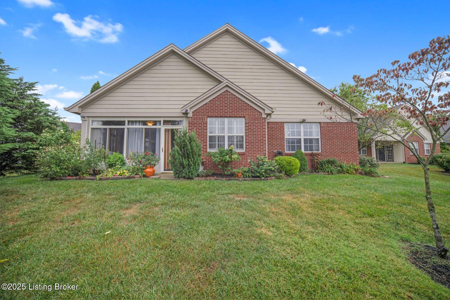 5003 Caerlson Ln