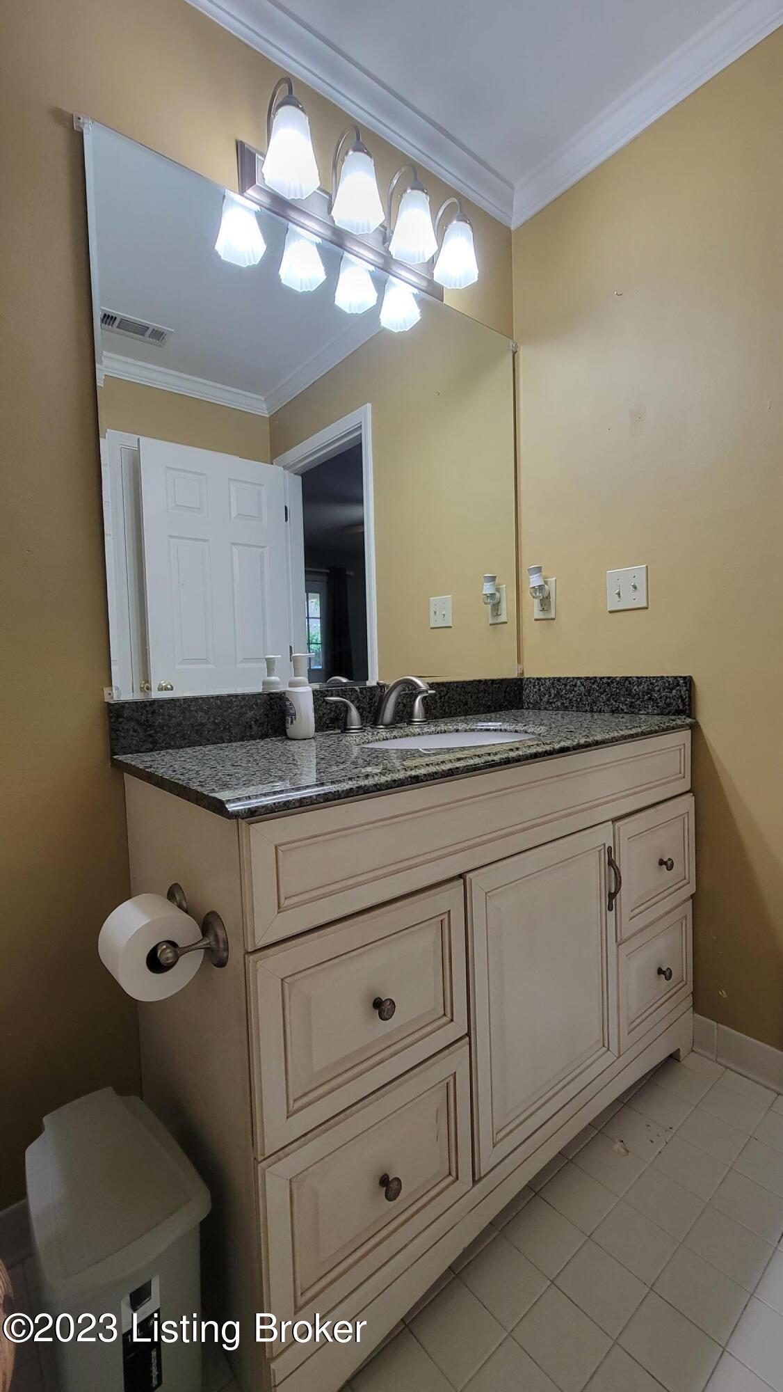 10520 Bay Pointe Ct