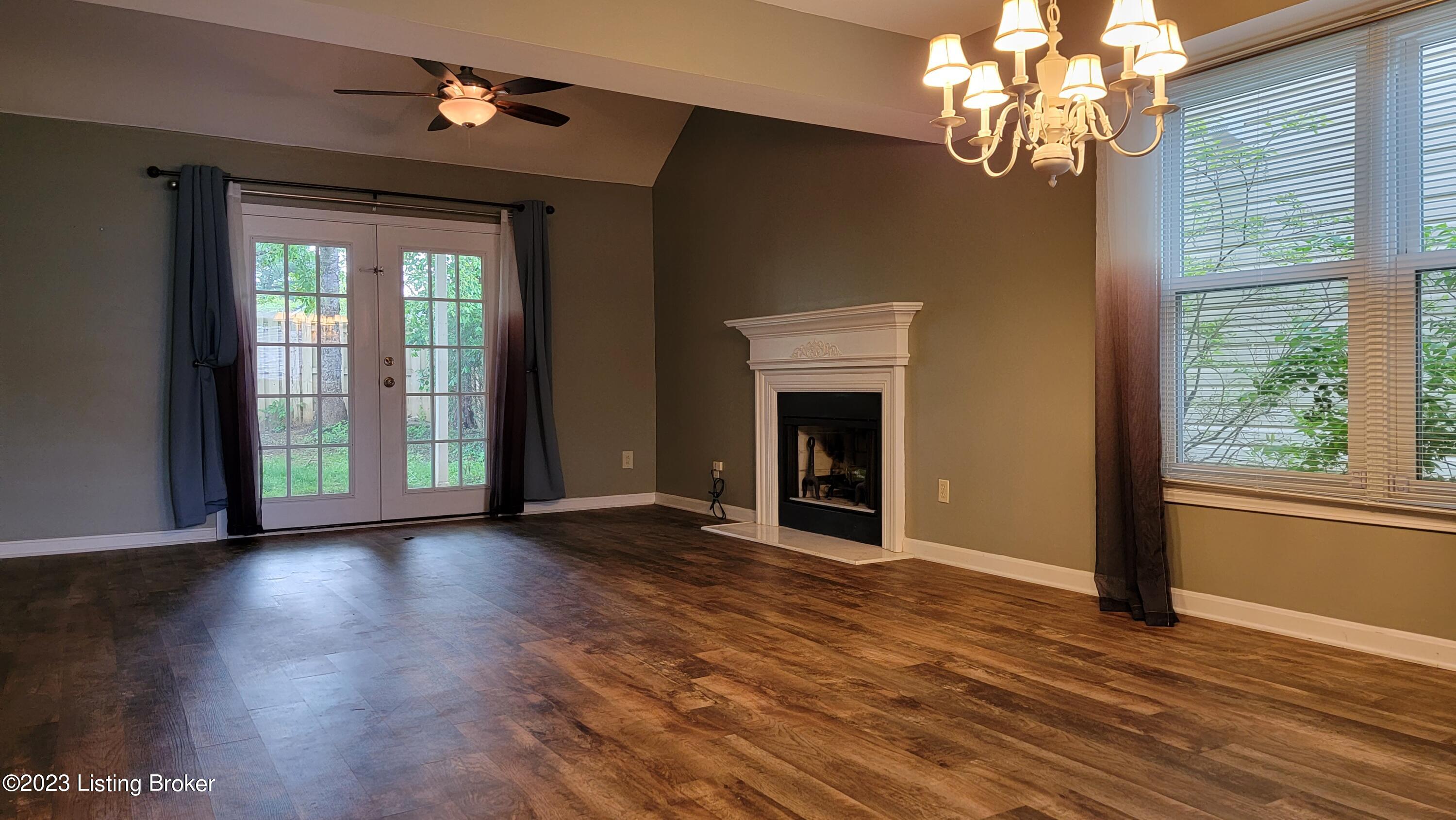 10520 Bay Pointe Ct