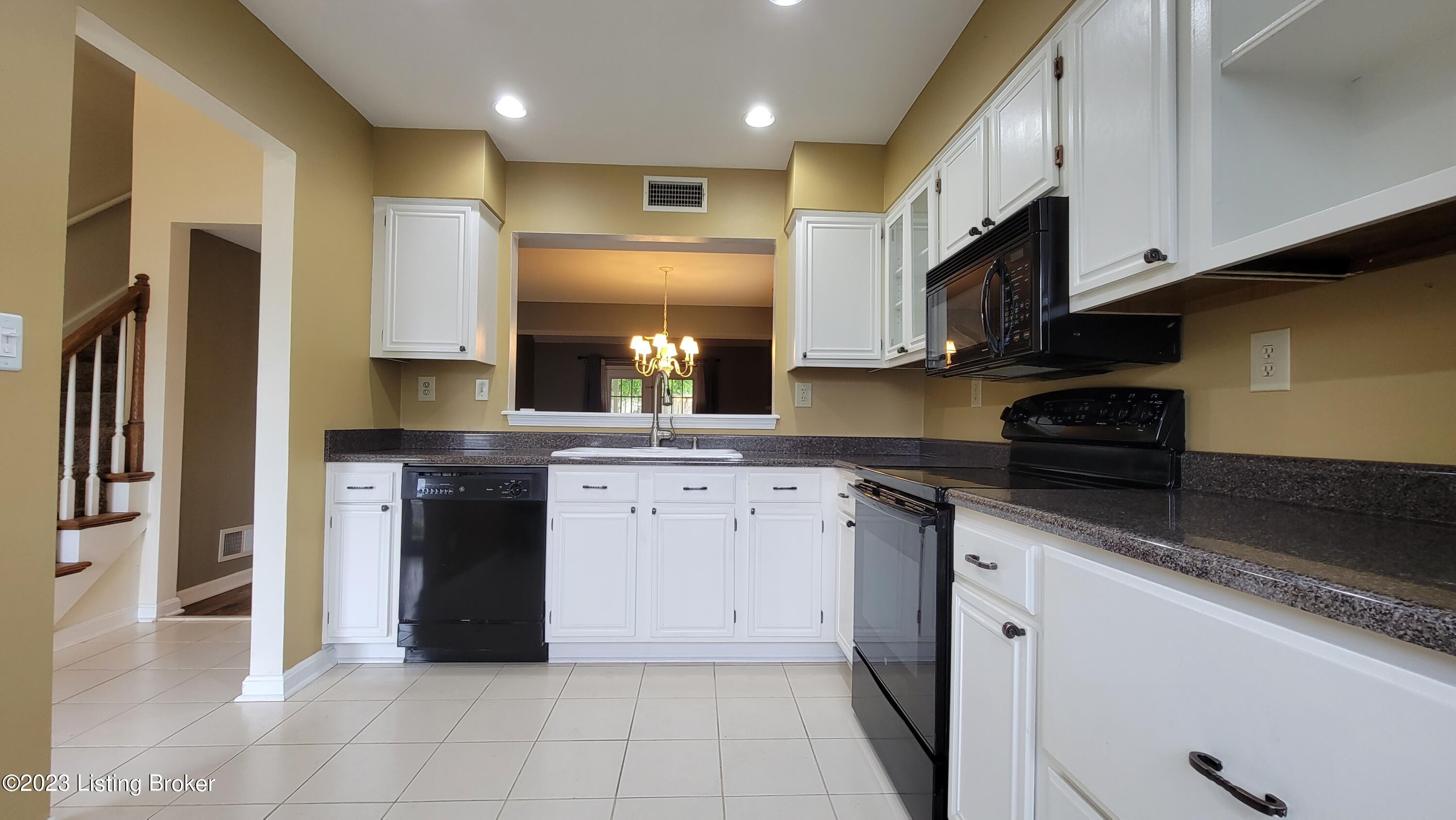 10520 Bay Pointe Ct