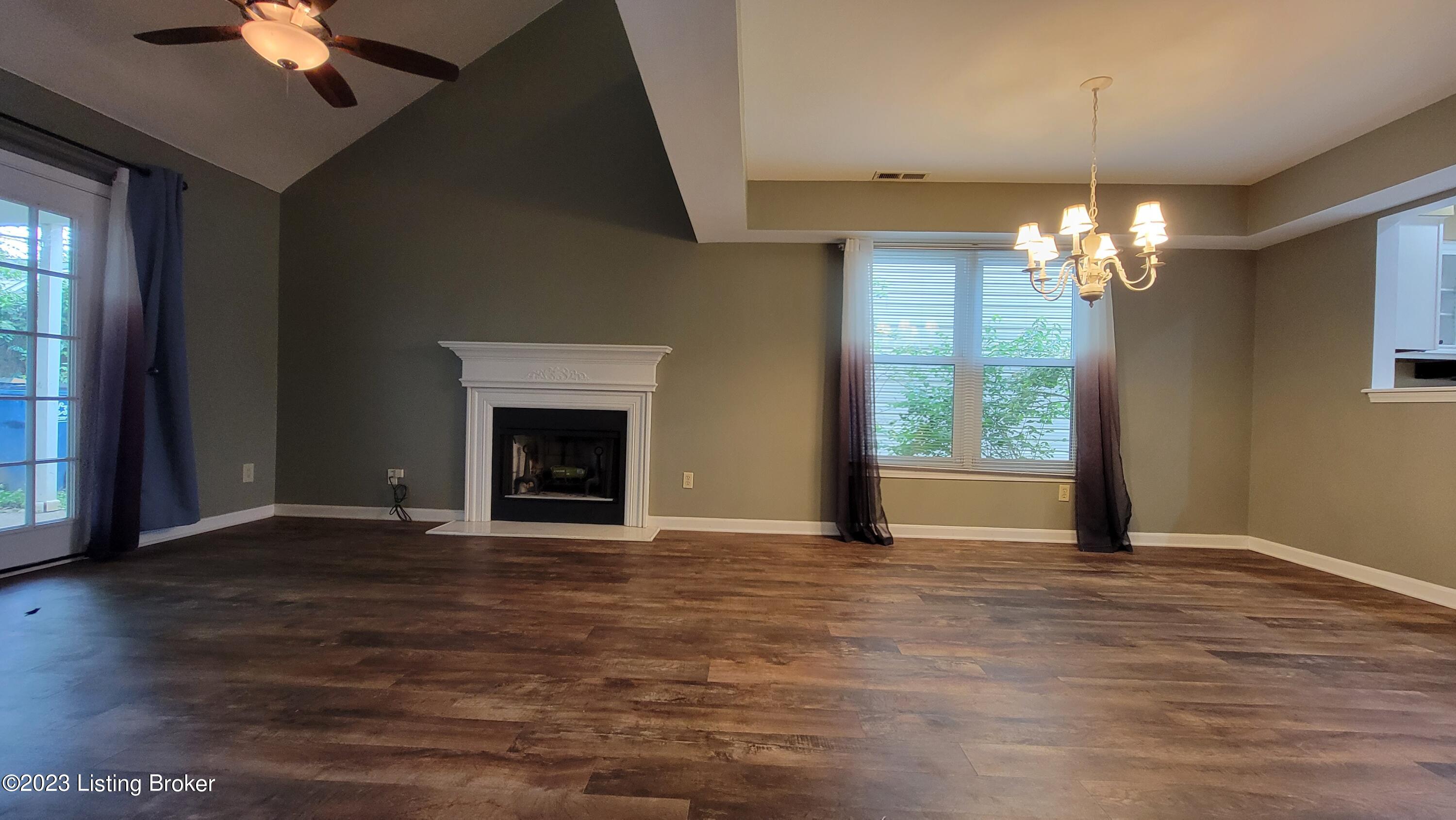 10520 Bay Pointe Ct