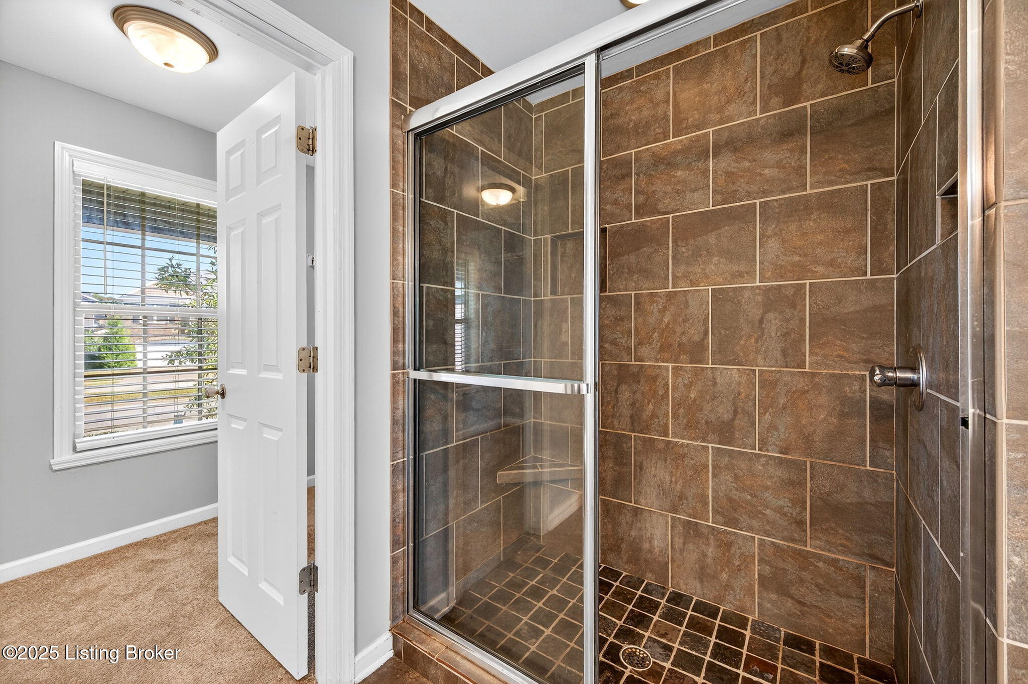 18100 Ellerslie Dr