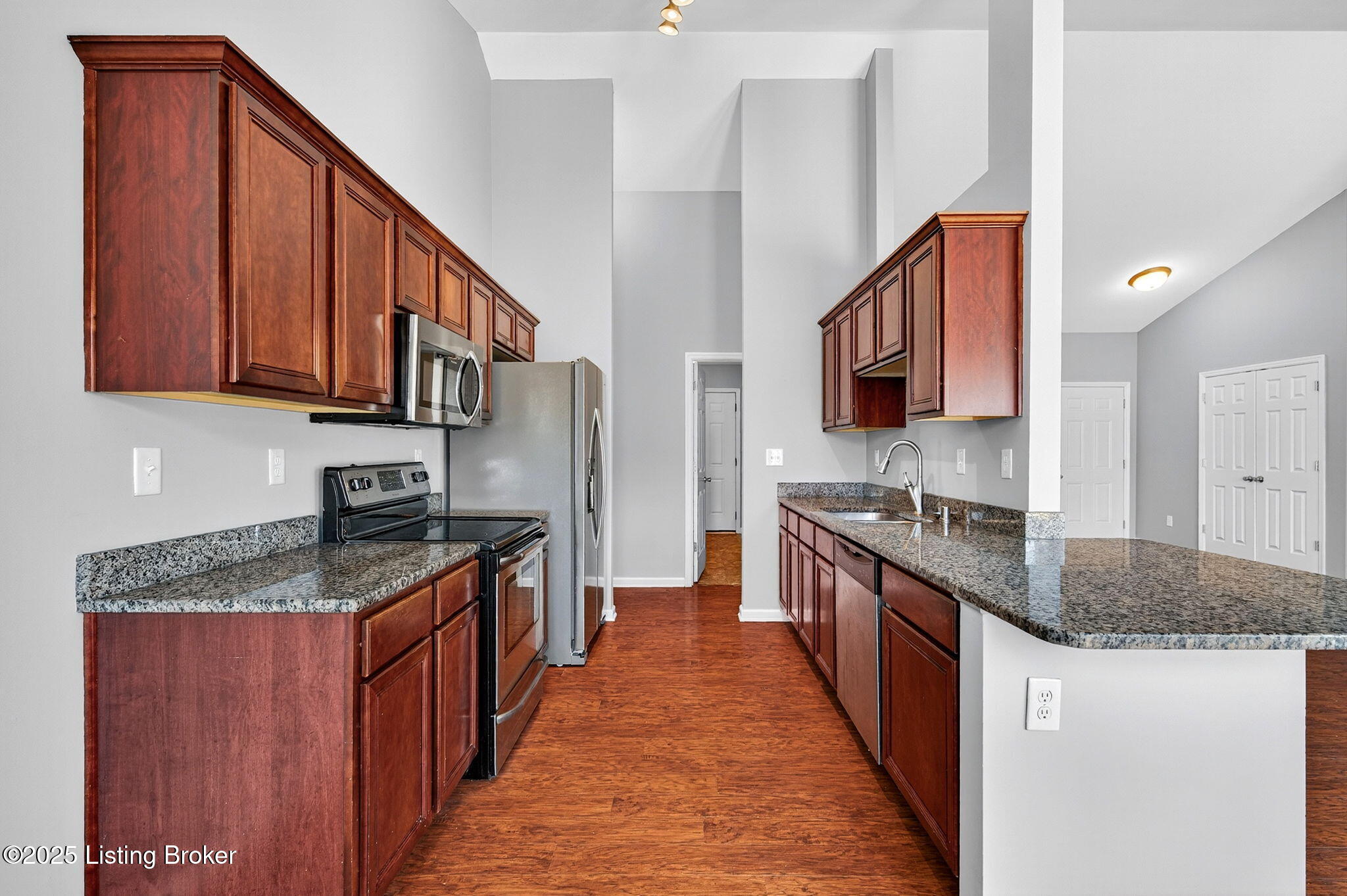 18100 Ellerslie Dr