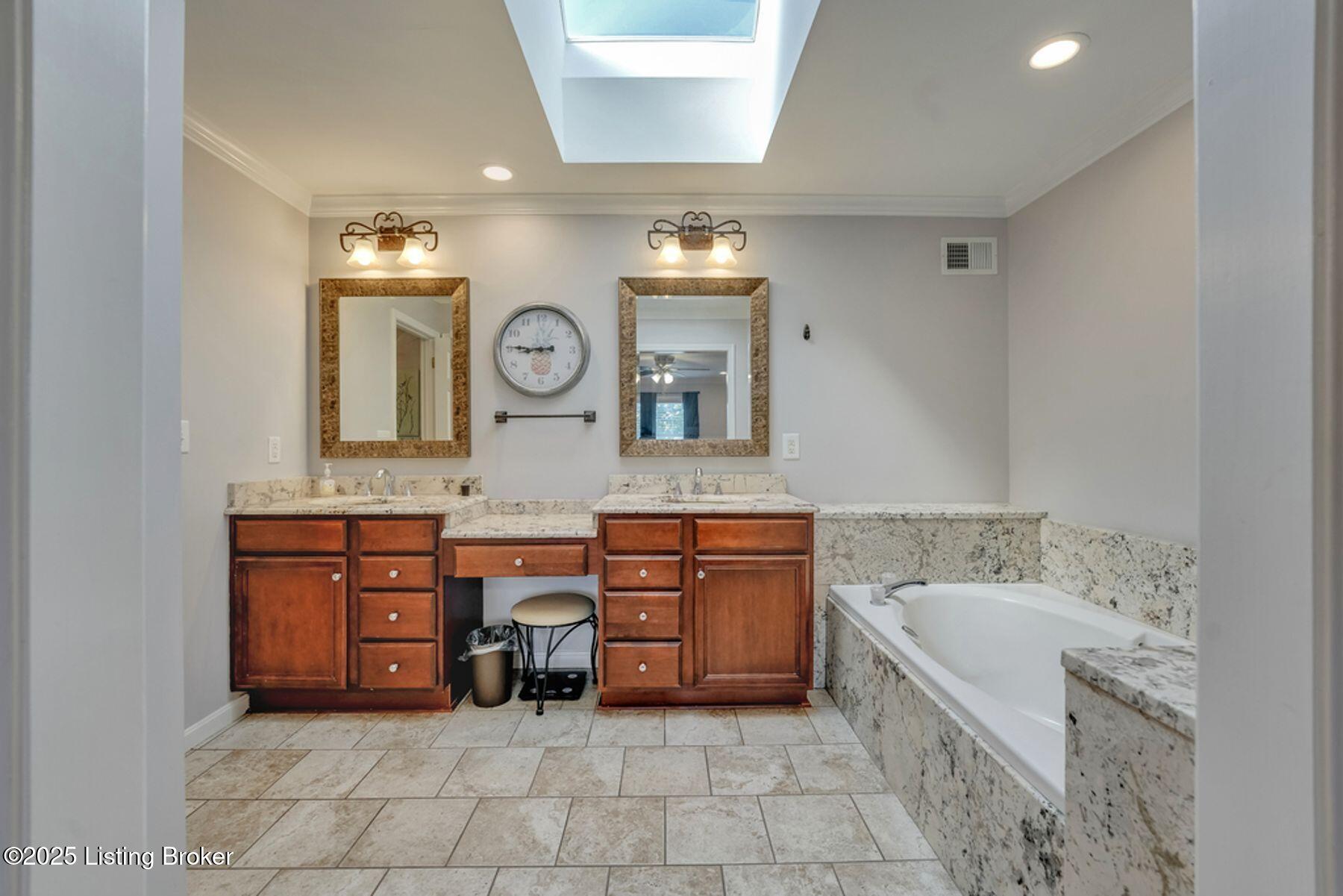 606 Wickfield Dr
