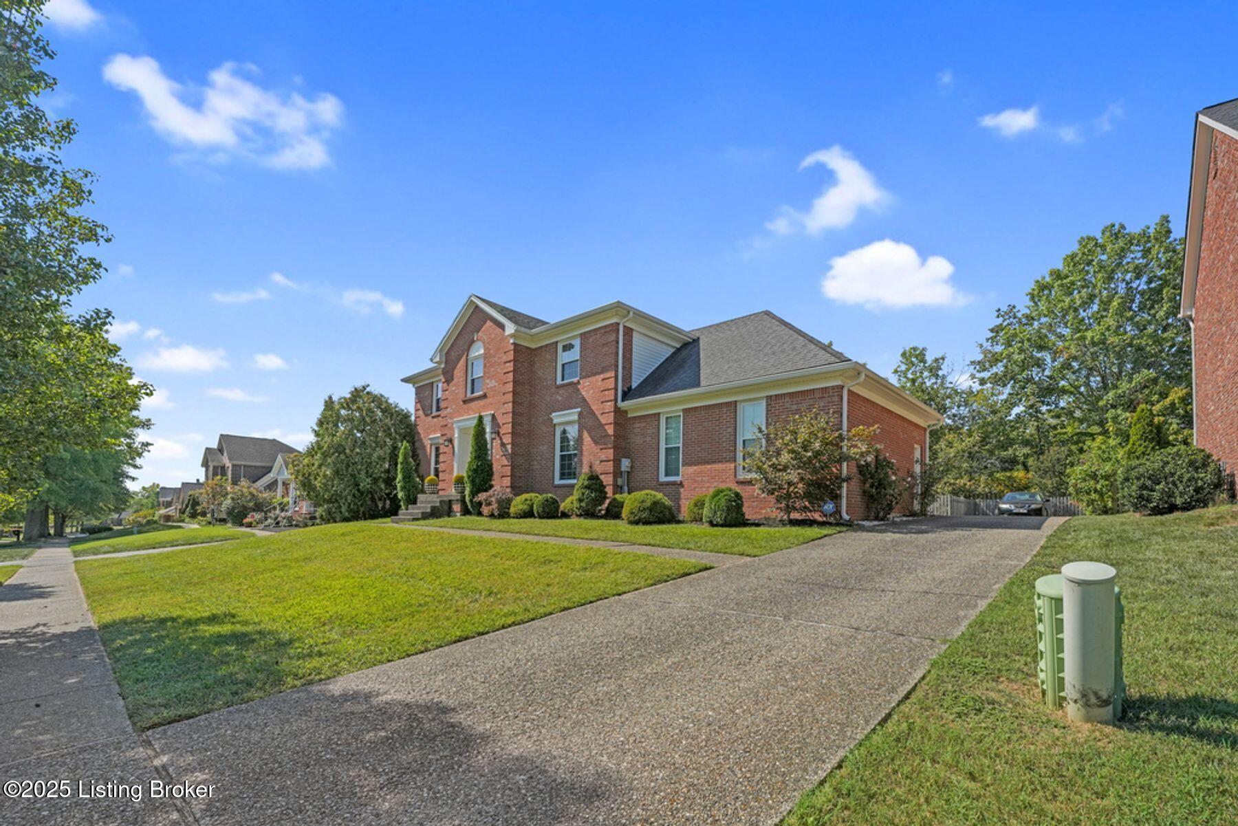 606 Wickfield Dr