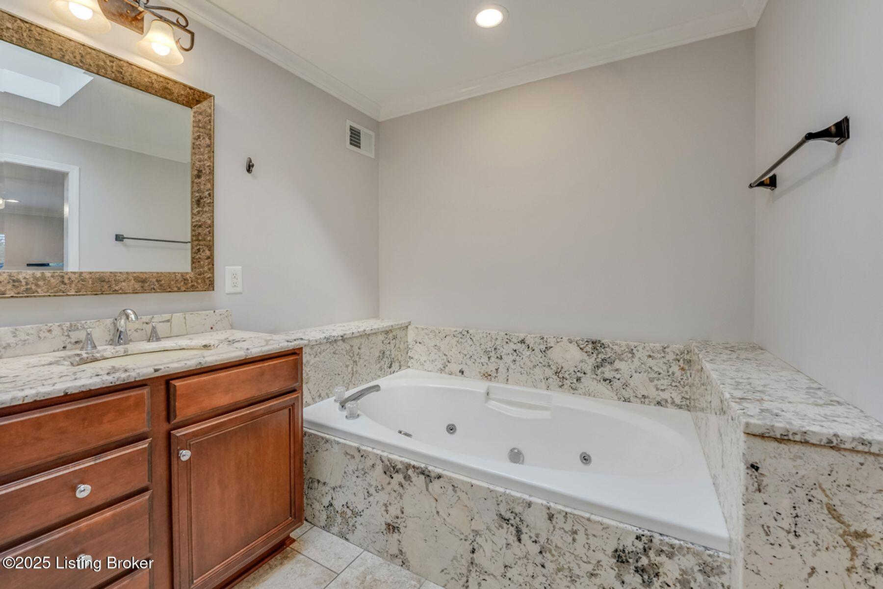 606 Wickfield Dr