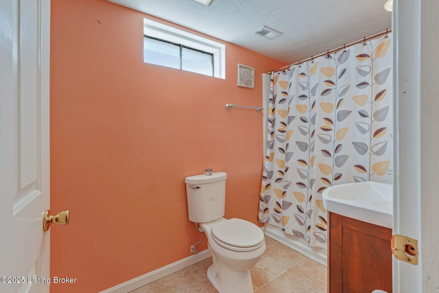 606 Wickfield Dr