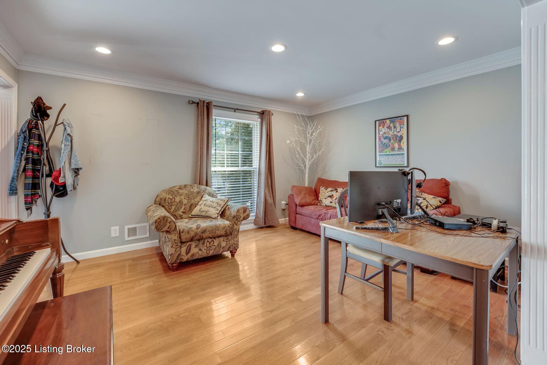 606 Wickfield Dr