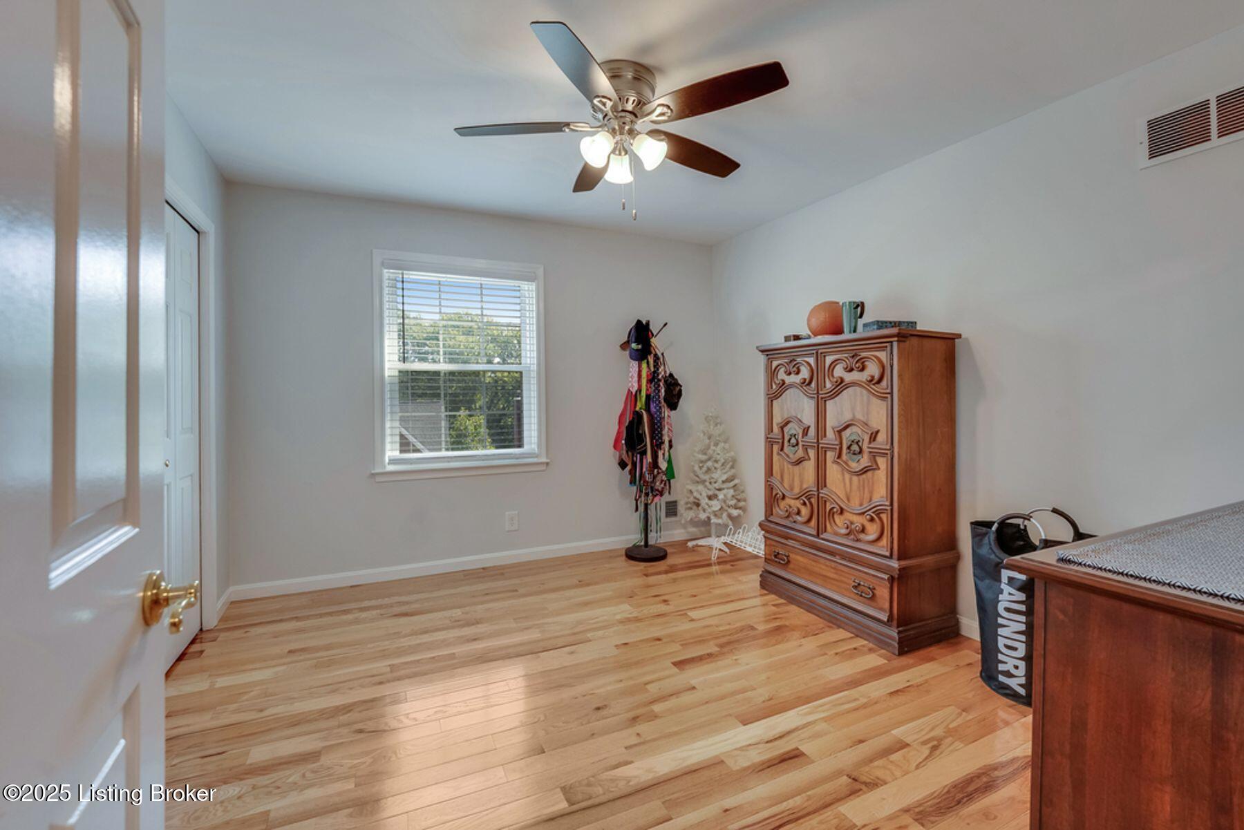 606 Wickfield Dr