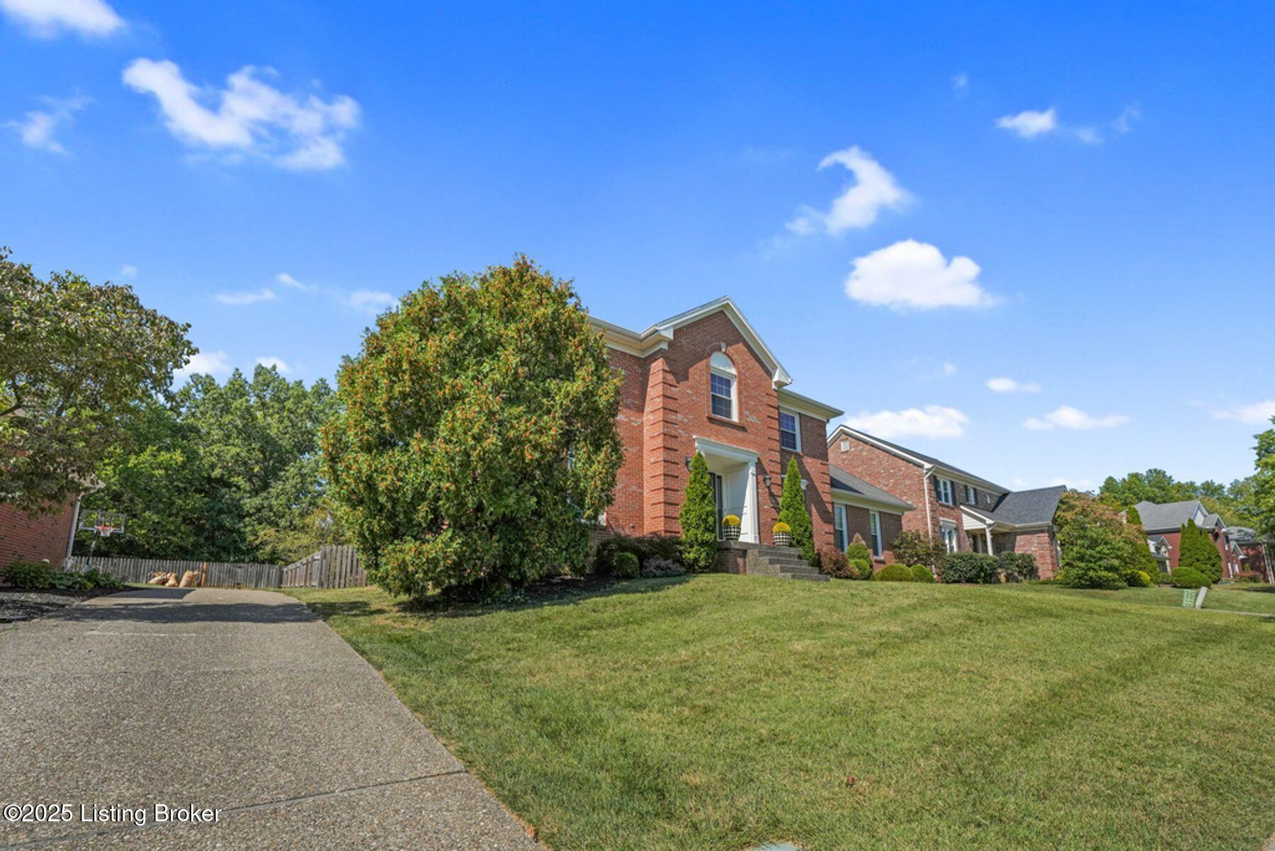 606 Wickfield Dr