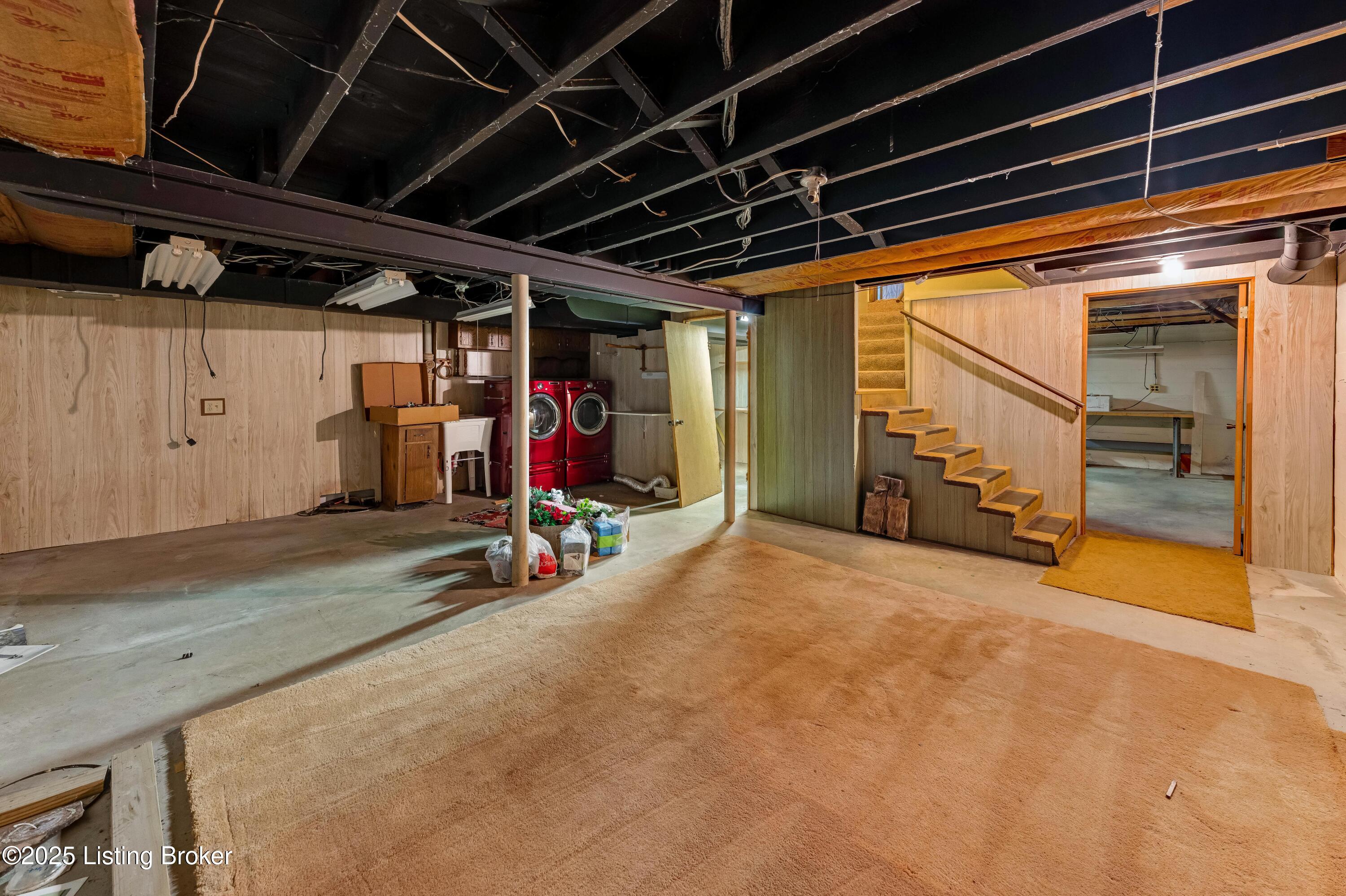 7100 Peppermill Ln