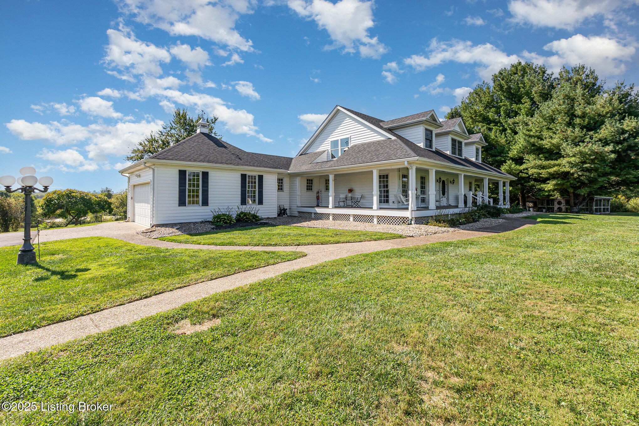 3920 E HWY 22
