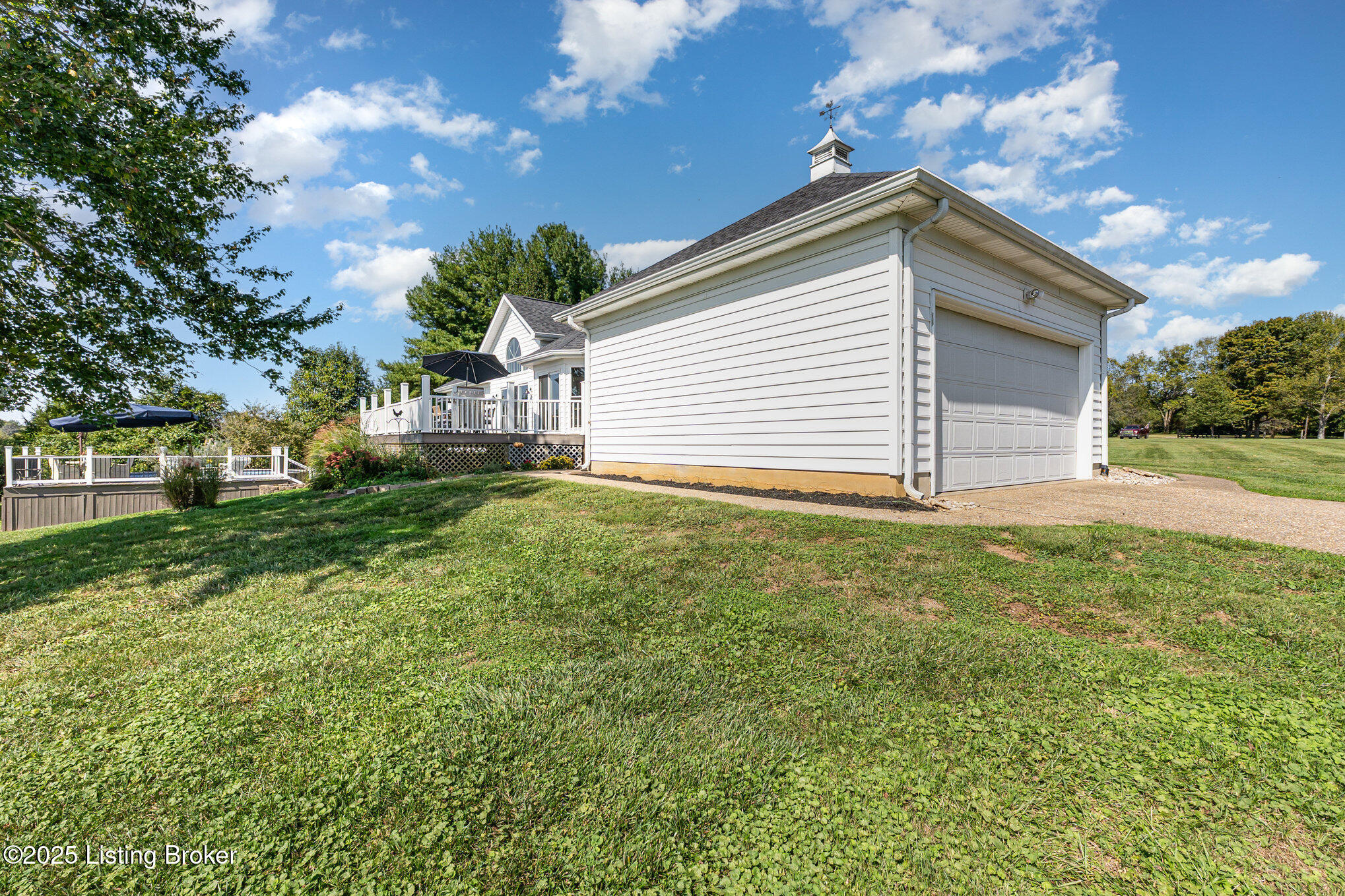 3920 E HWY 22