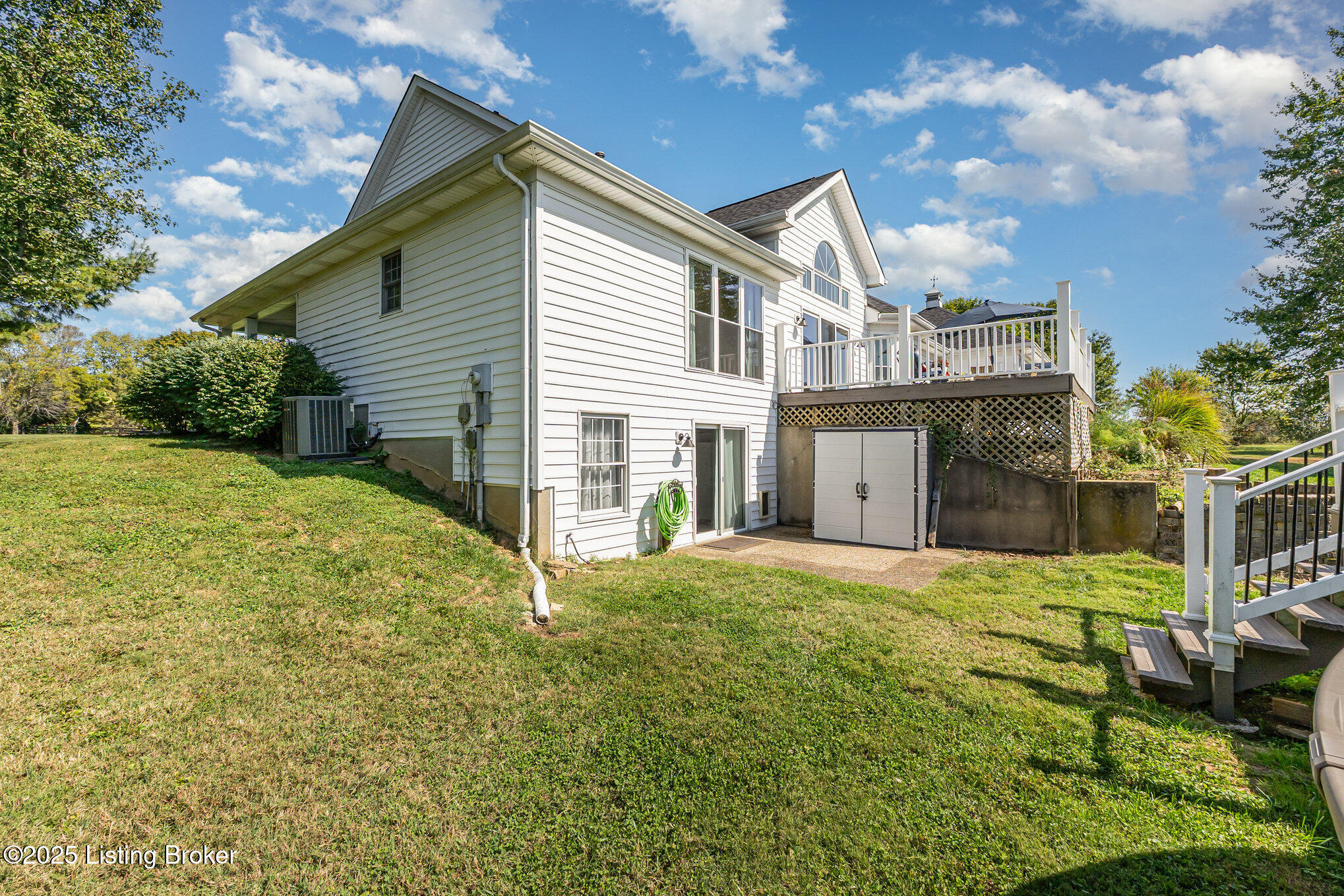 3920 E HWY 22