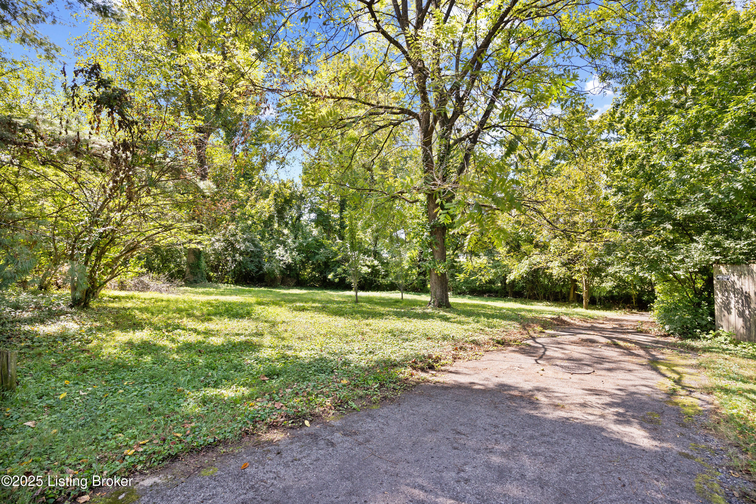 7600 Saint Bernard Way