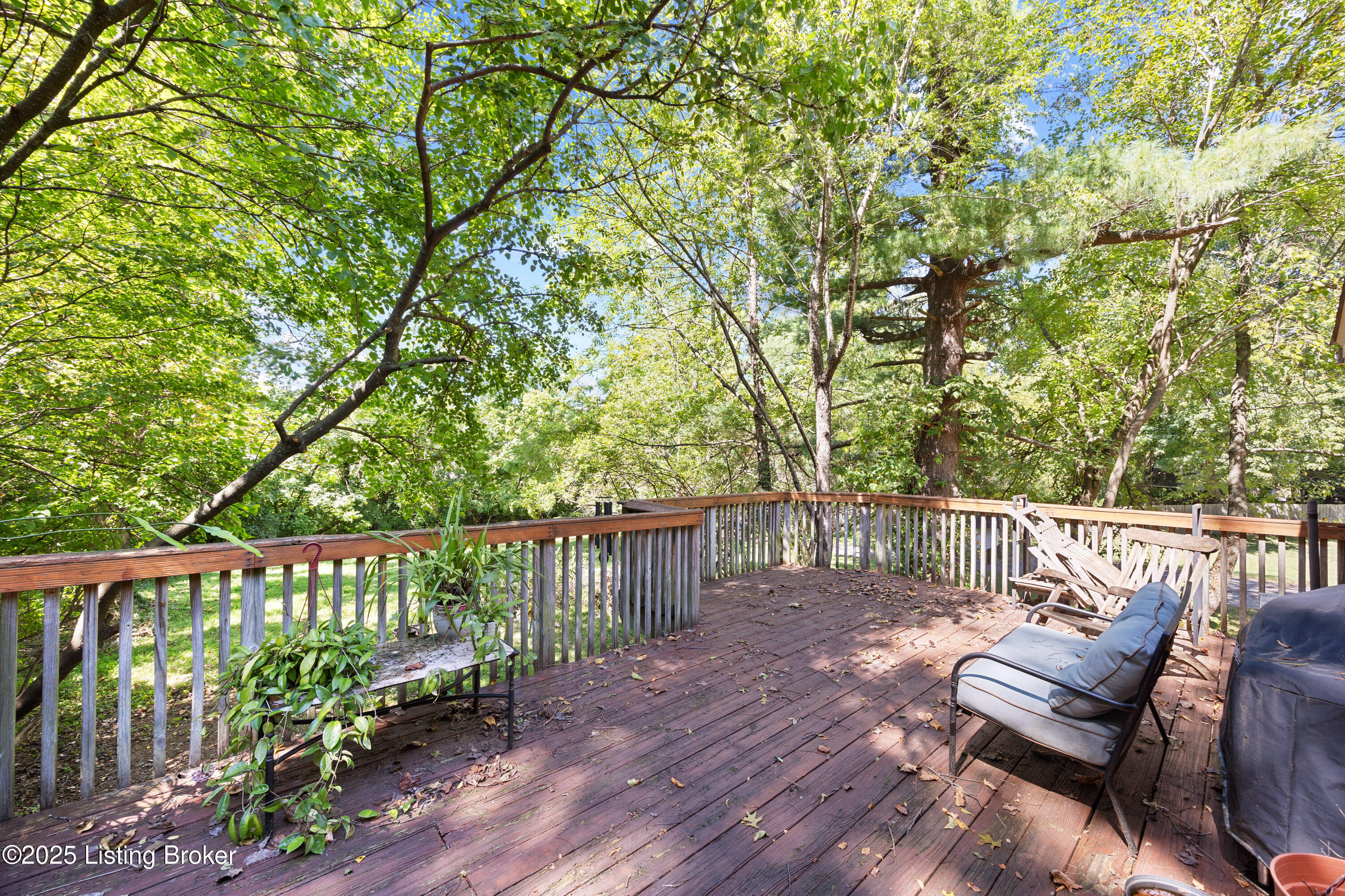 7600 Saint Bernard Way