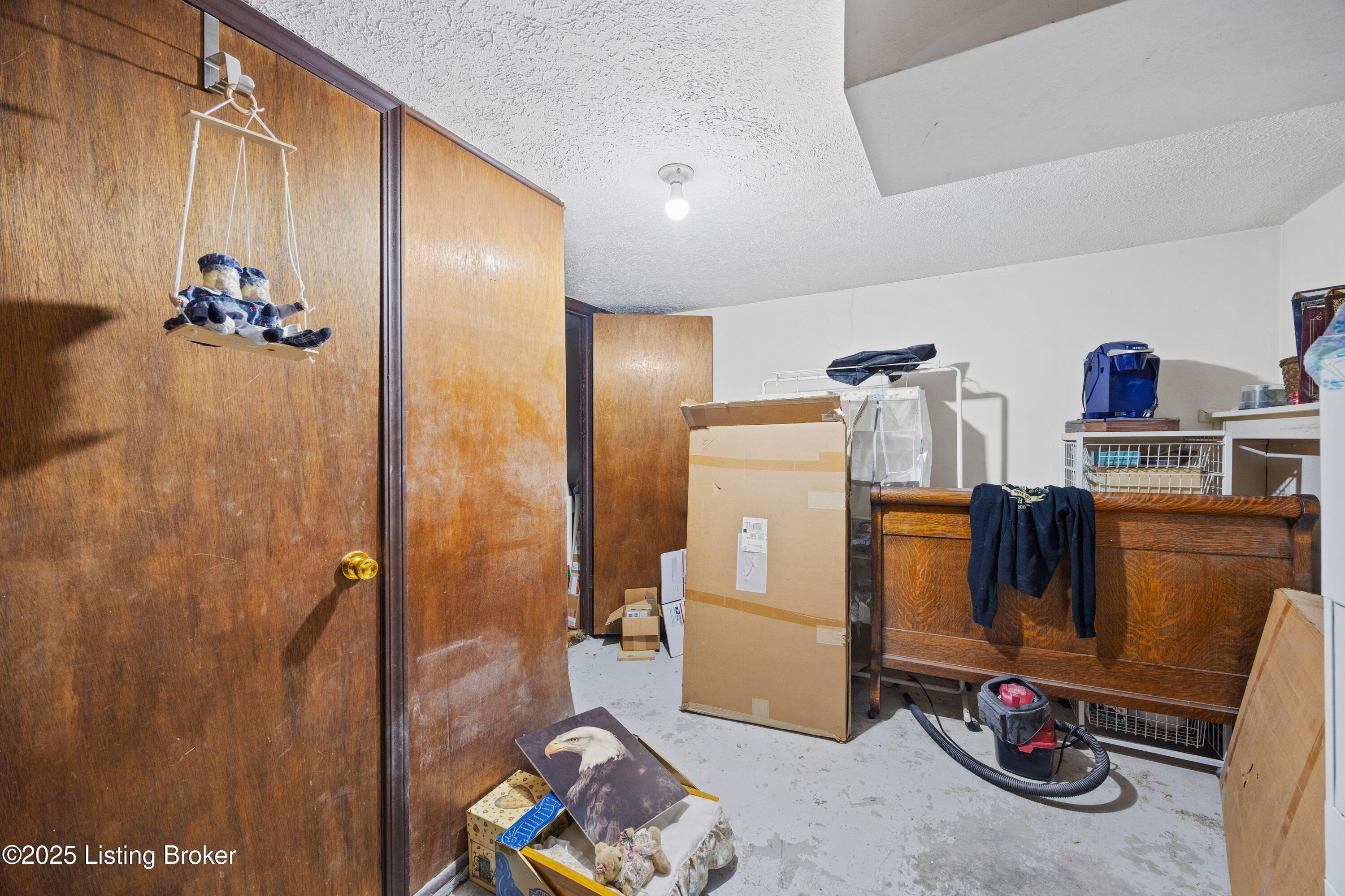 7600 Saint Bernard Way