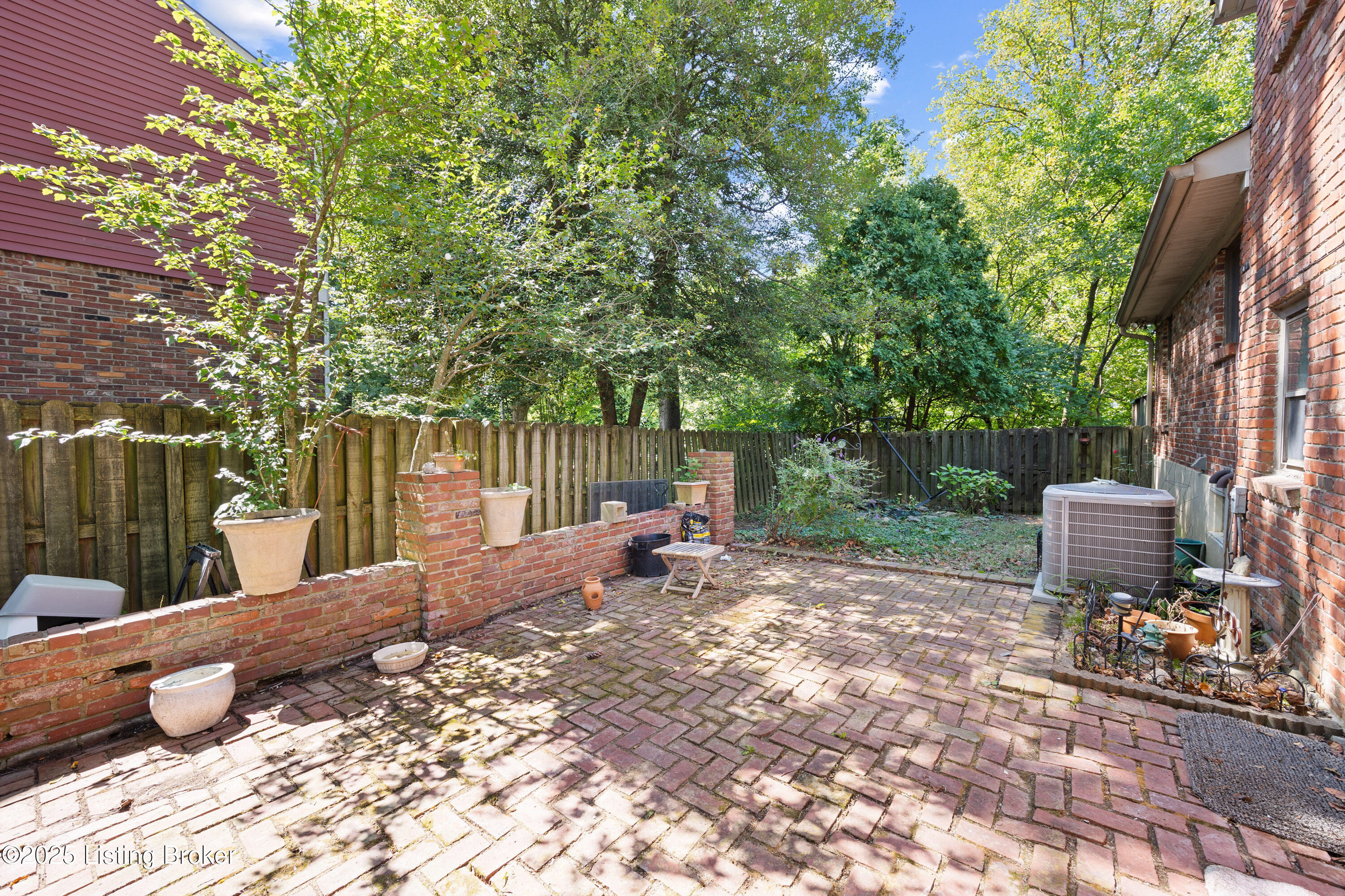 7600 Saint Bernard Way