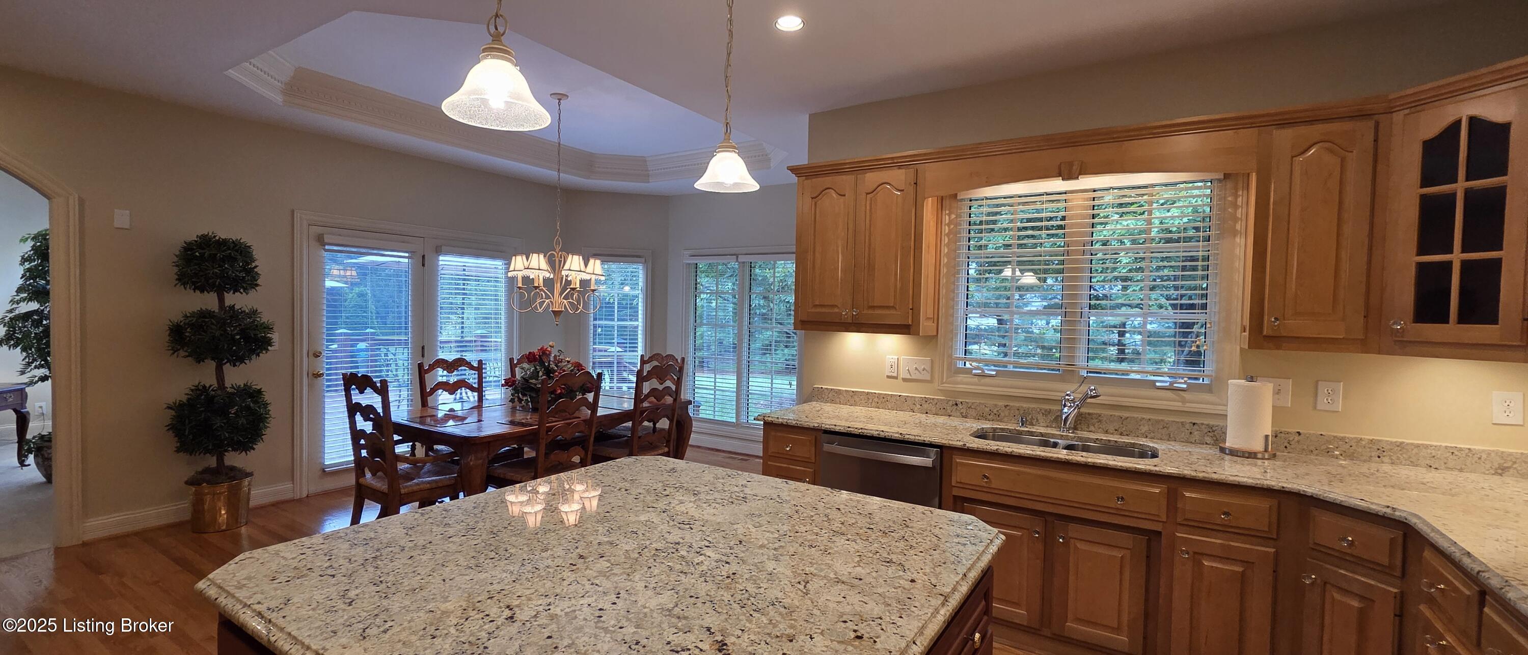 7210 Hunters Run Dr