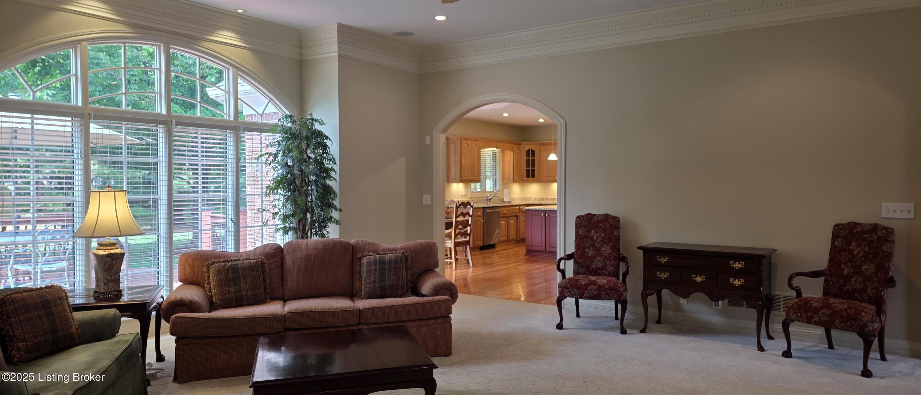 7210 Hunters Run Dr
