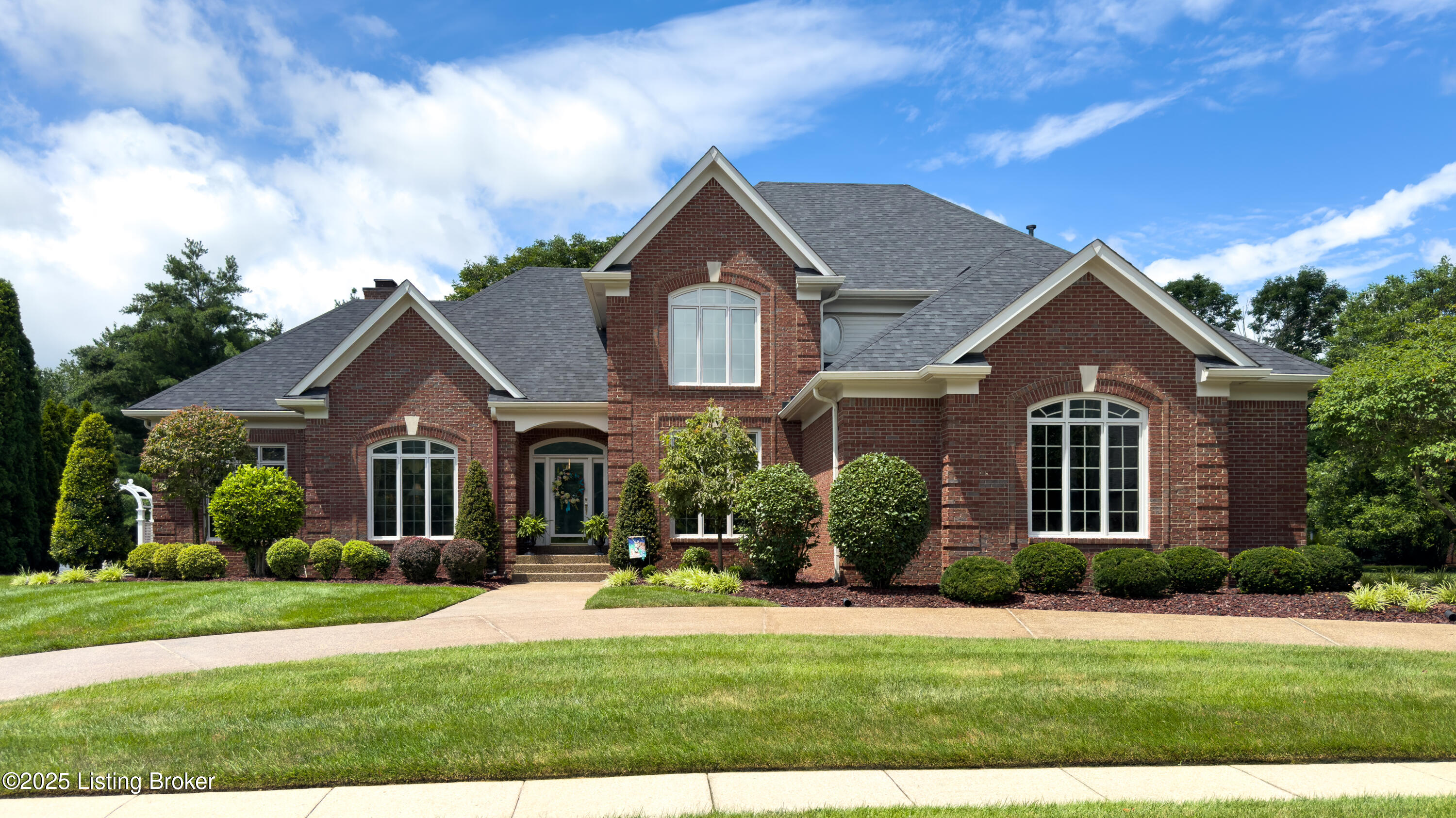 7210 Hunters Run Dr
