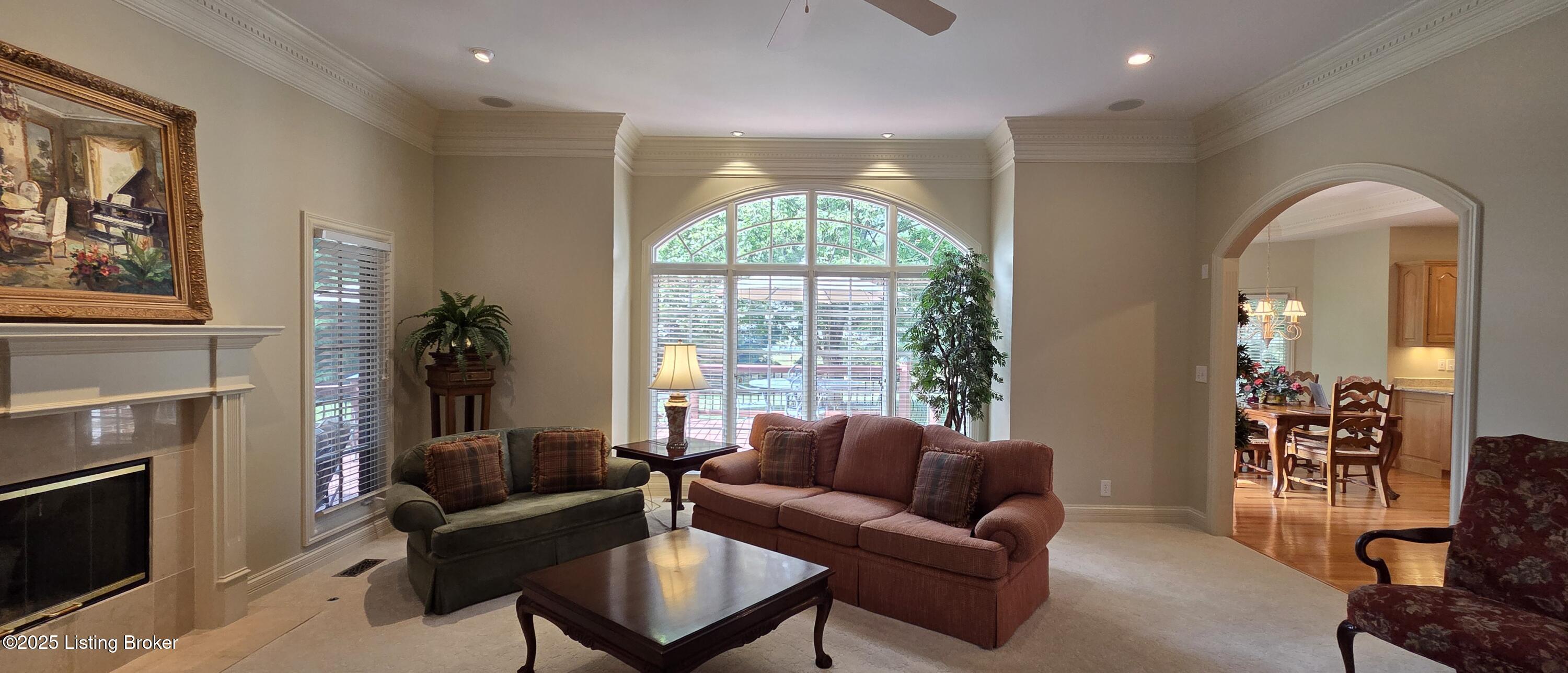 7210 Hunters Run Dr