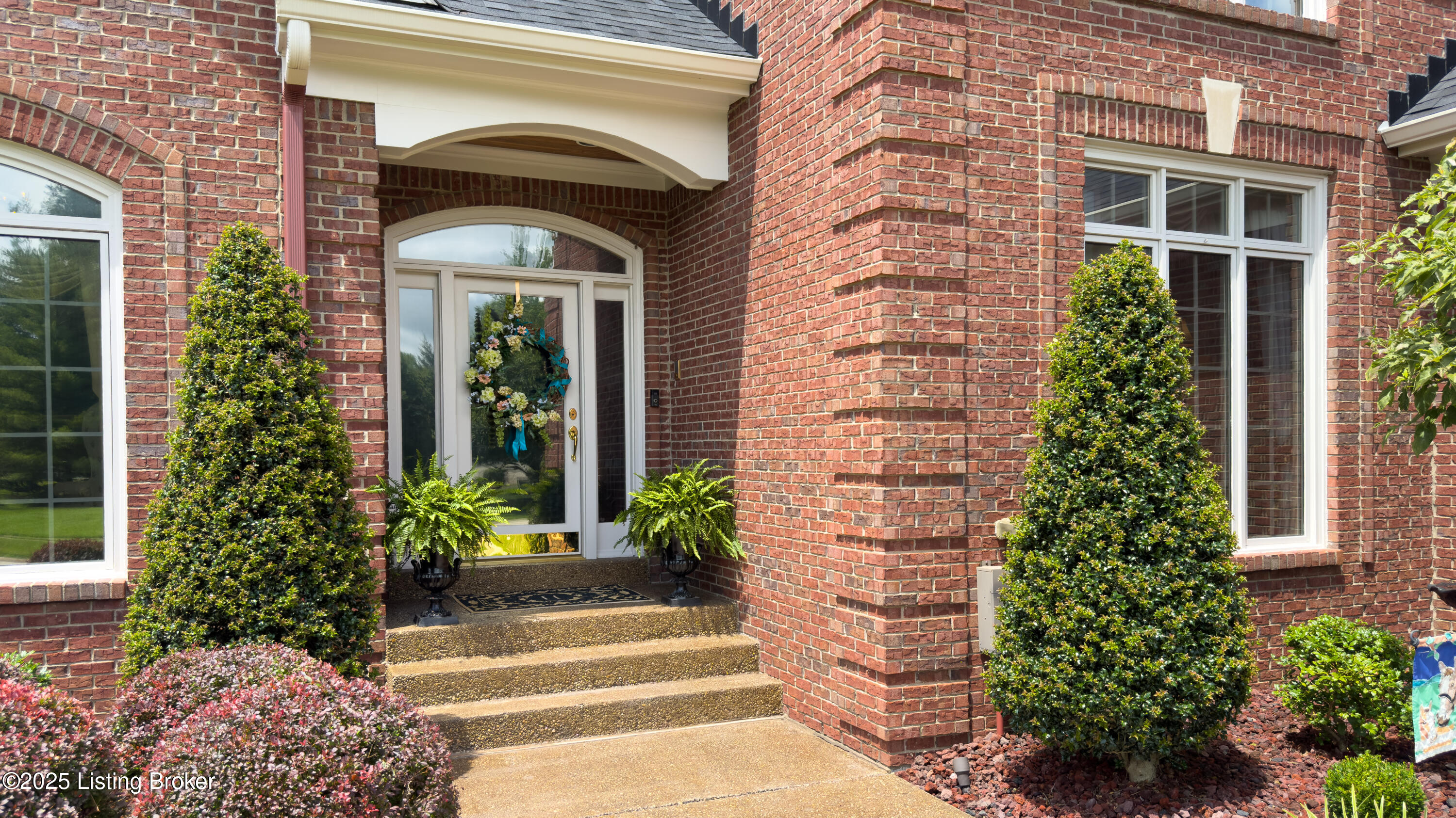 7210 Hunters Run Dr