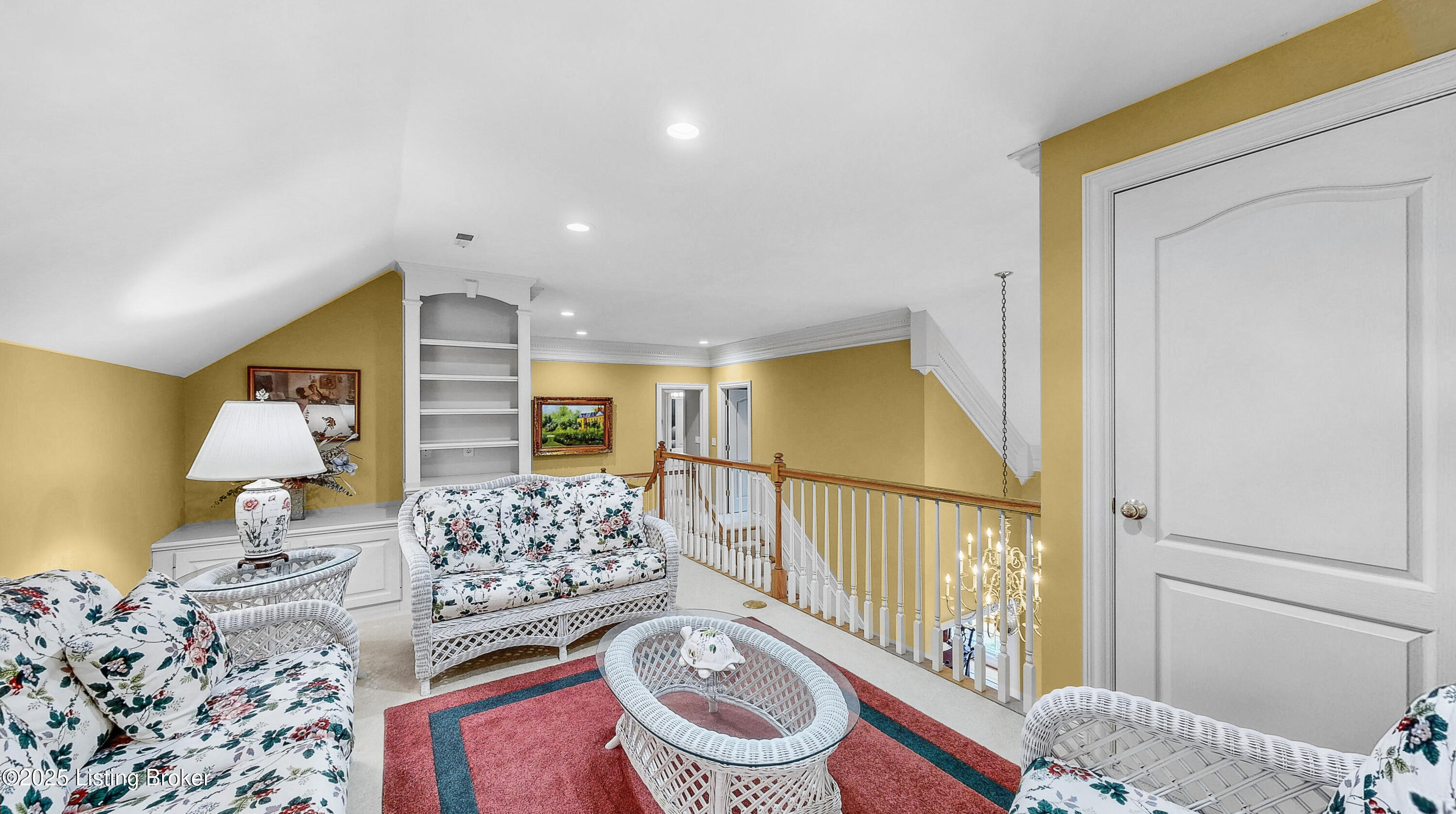 7210 Hunters Run Dr