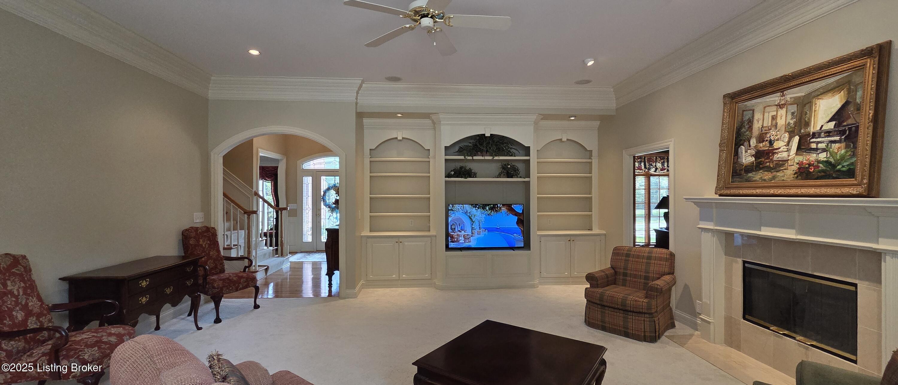 7210 Hunters Run Dr