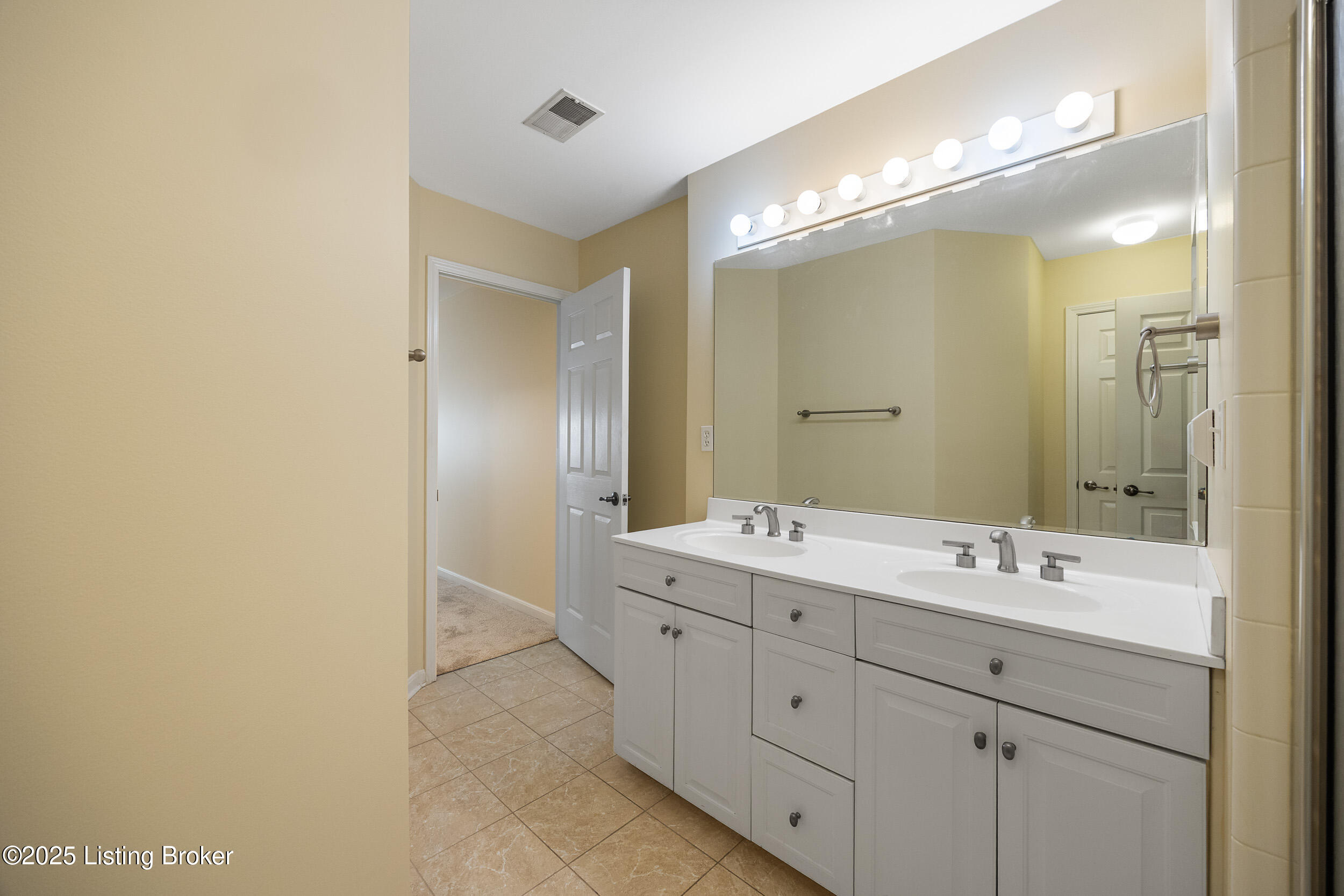 4438 Buttonbush Glen Dr