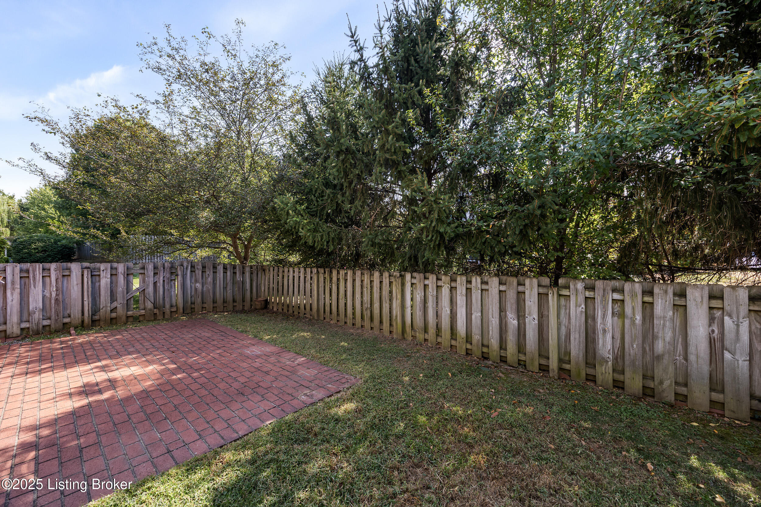 4438 Buttonbush Glen Dr