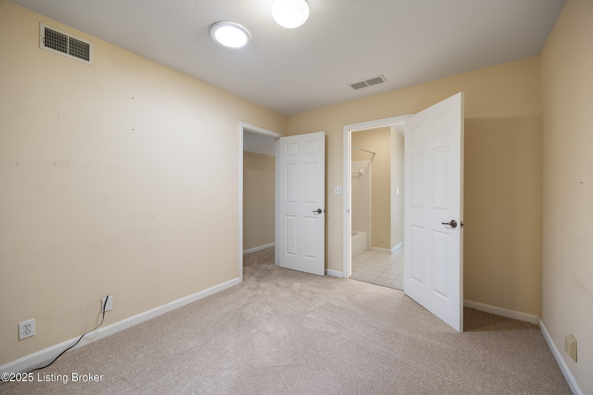 4438 Buttonbush Glen Dr