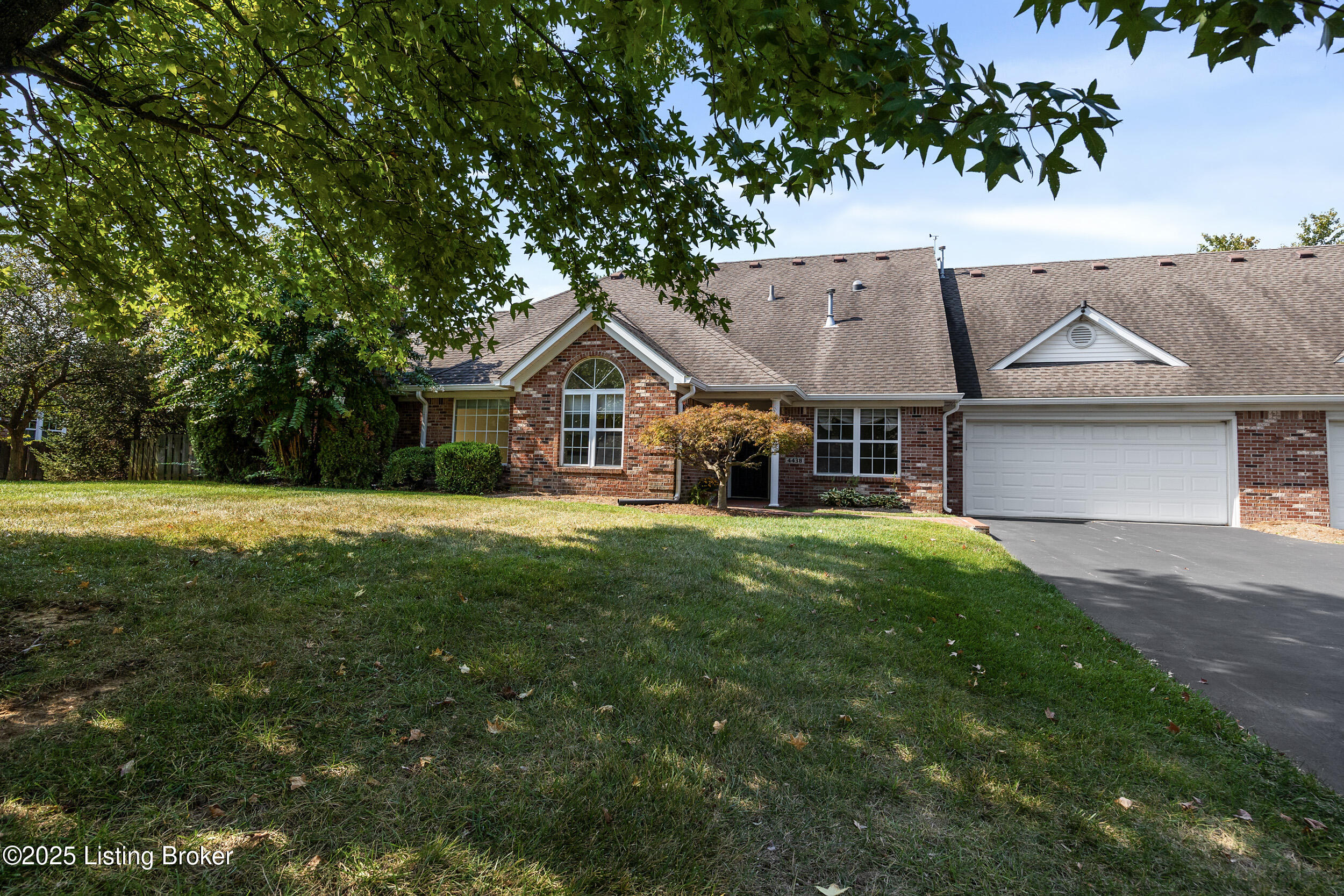 4438 Buttonbush Glen Dr
