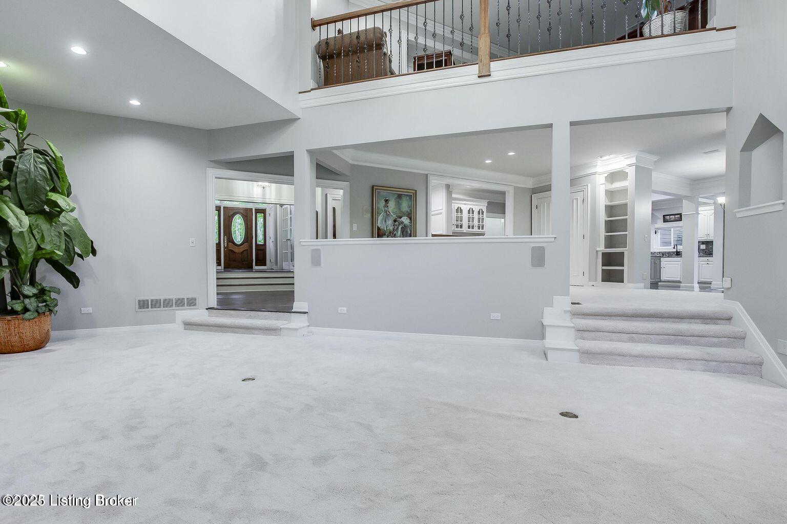 603 Woodlake Dr