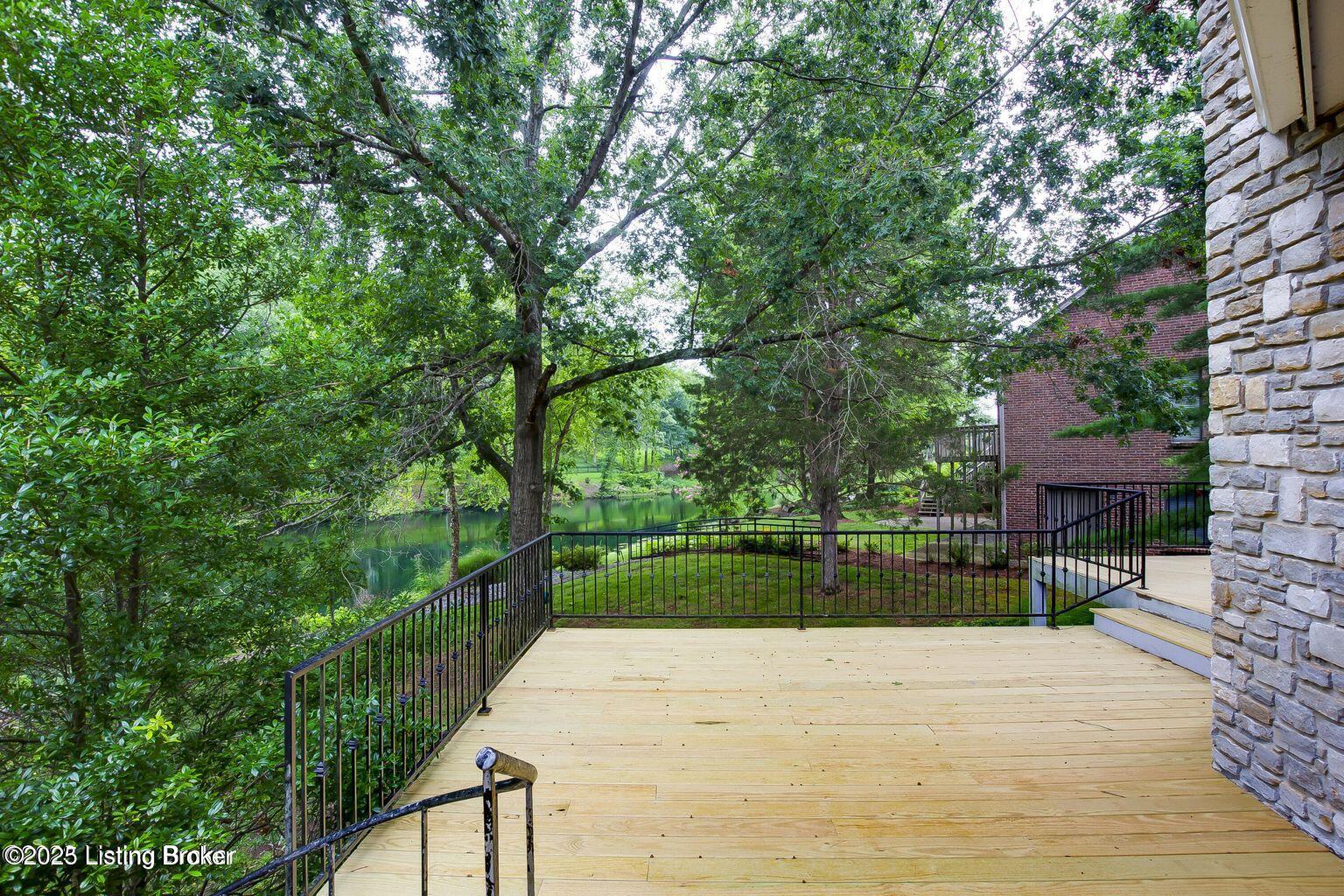 603 Woodlake Dr