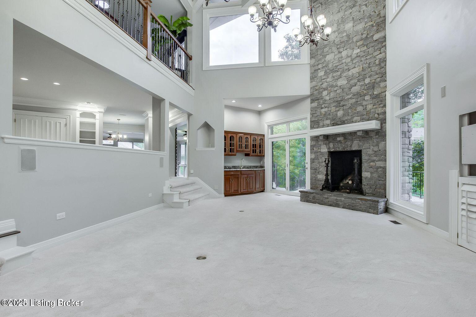603 Woodlake Dr