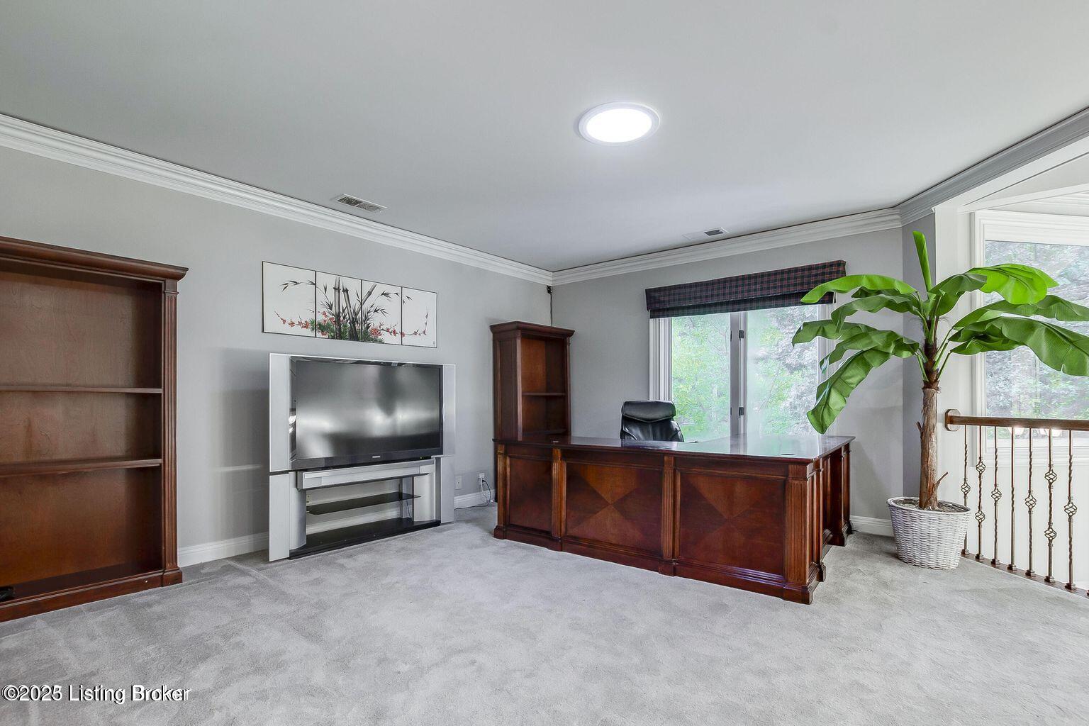 603 Woodlake Dr