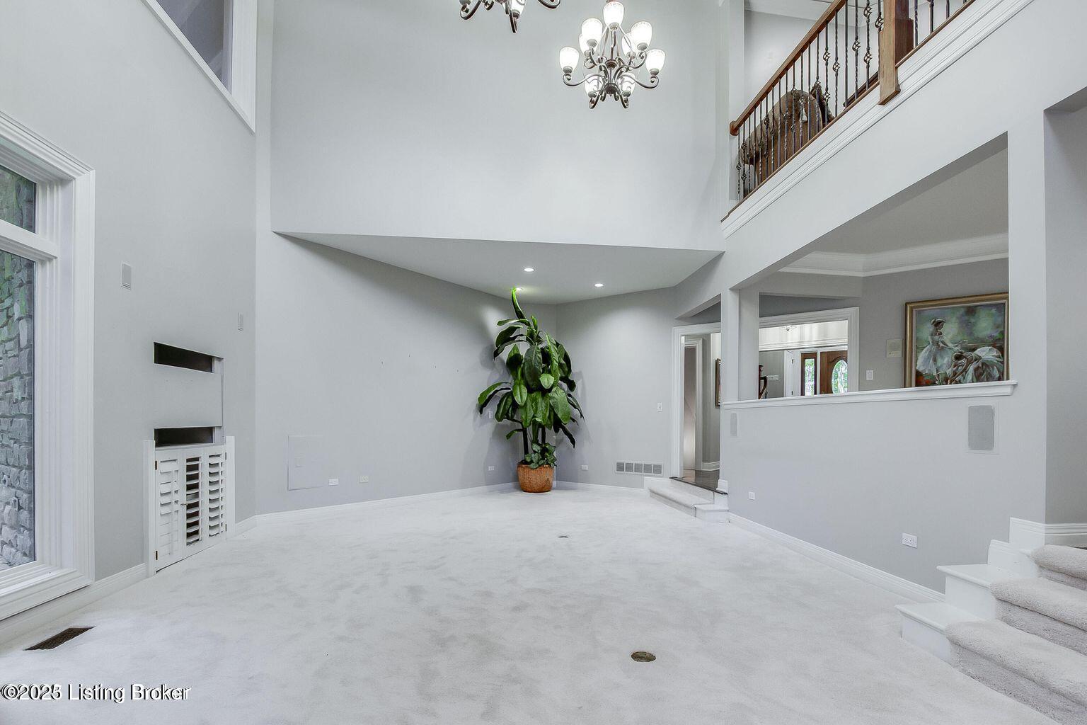 603 Woodlake Dr