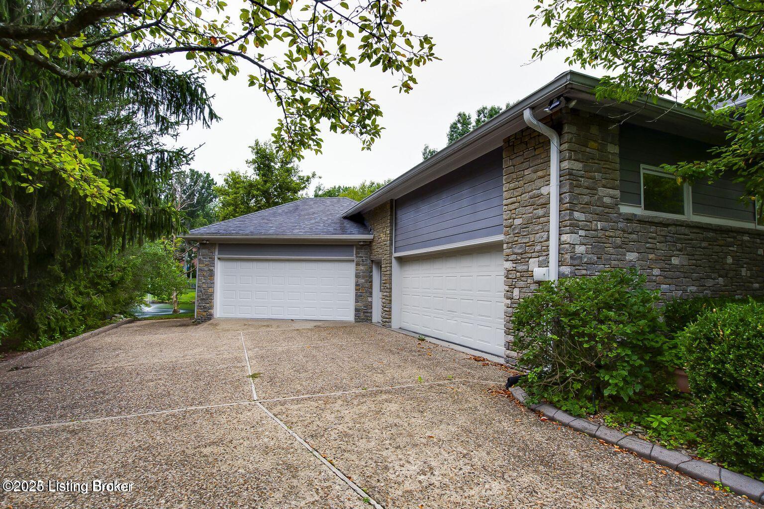 603 Woodlake Dr