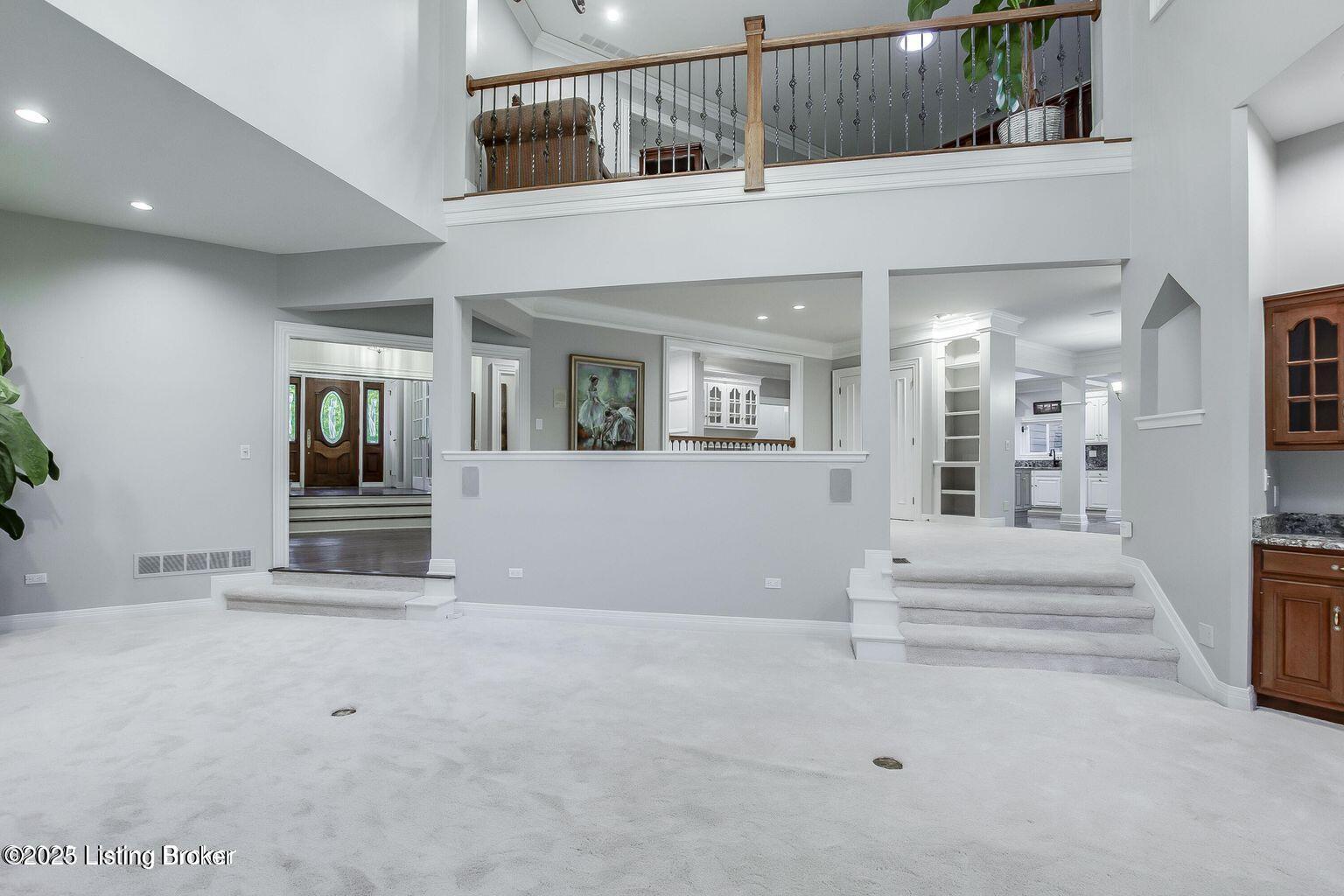 603 Woodlake Dr