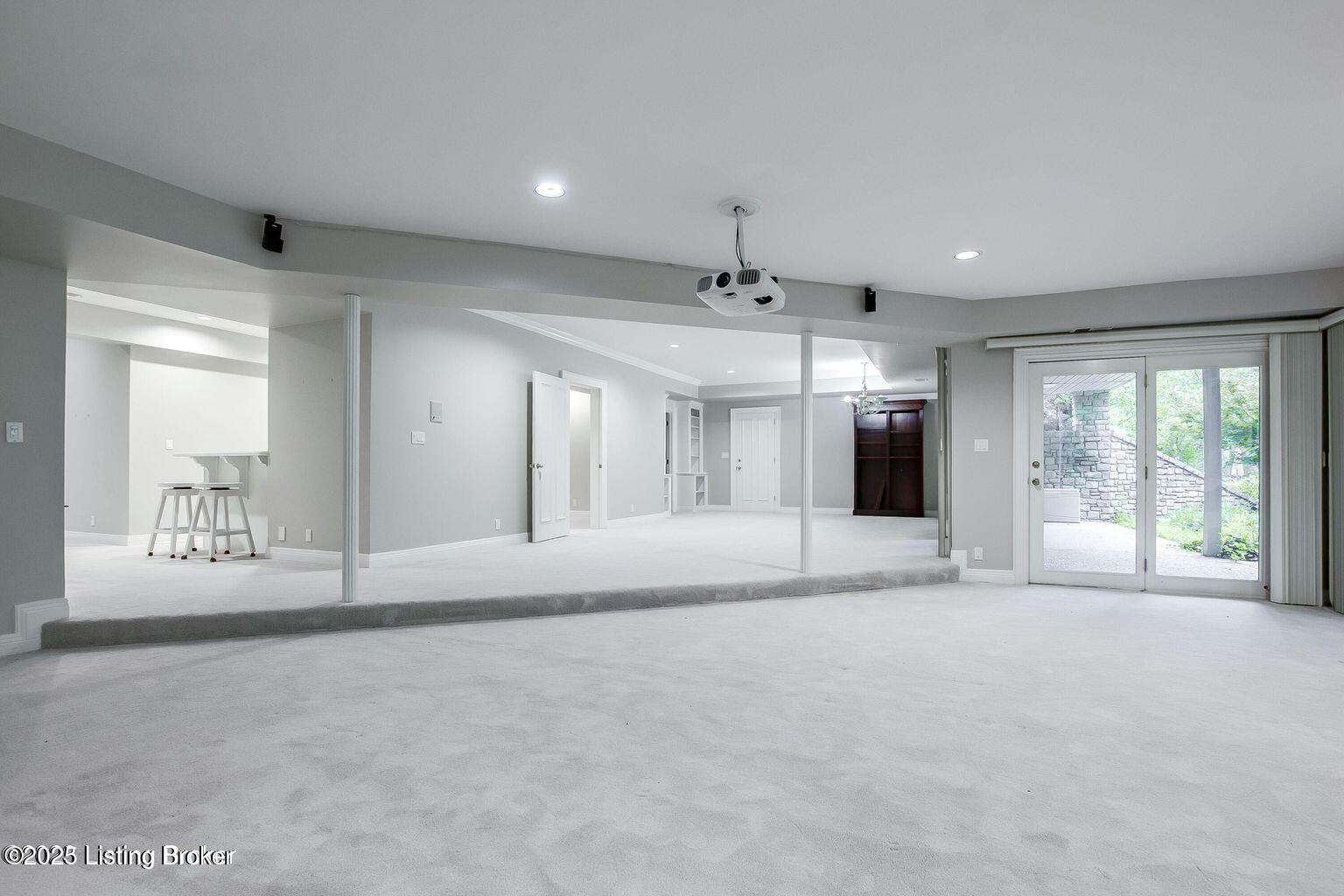 603 Woodlake Dr
